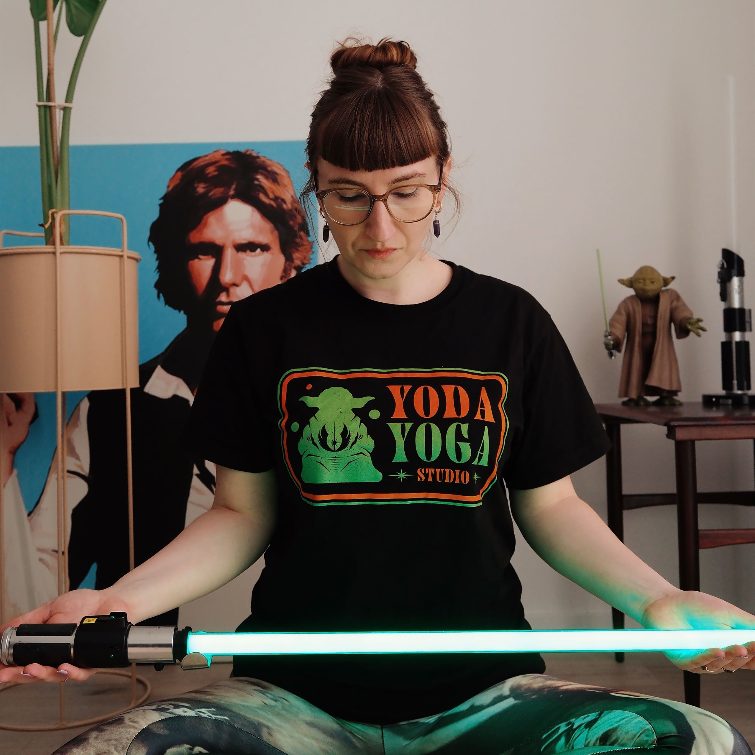 Imagen del producto Star Wars - Camiseta Yoda Yoga Studio negra