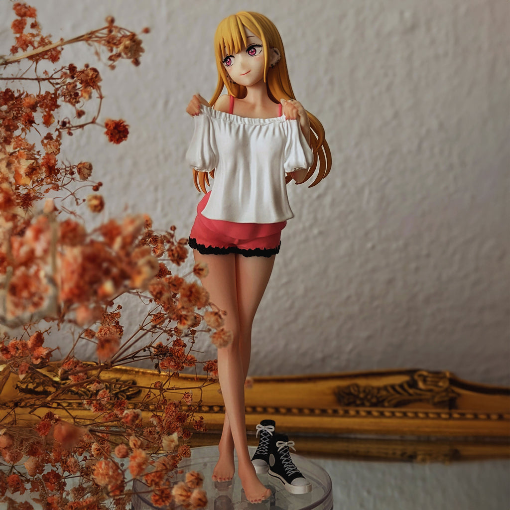 Imagen del producto My Dress-Up Darling - Figura de Marin Kitagawa Probándose