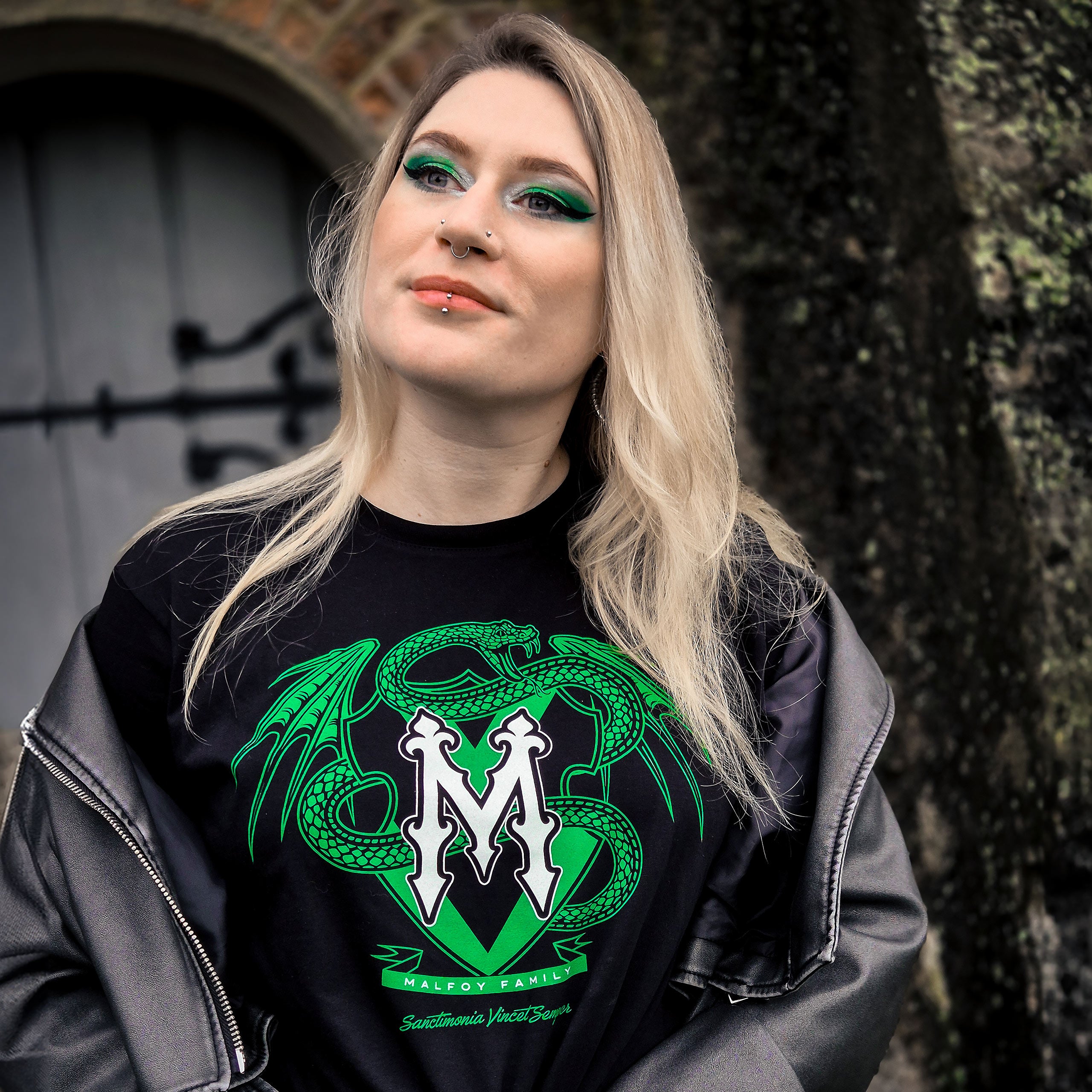 Imagen del producto Camiseta negra de la familia Malfoy - Harry Potter