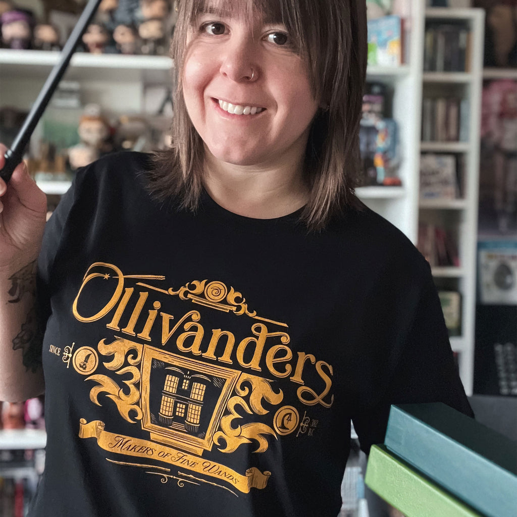 Imagen del producto Camiseta Ollivanders negra - Harry Potter