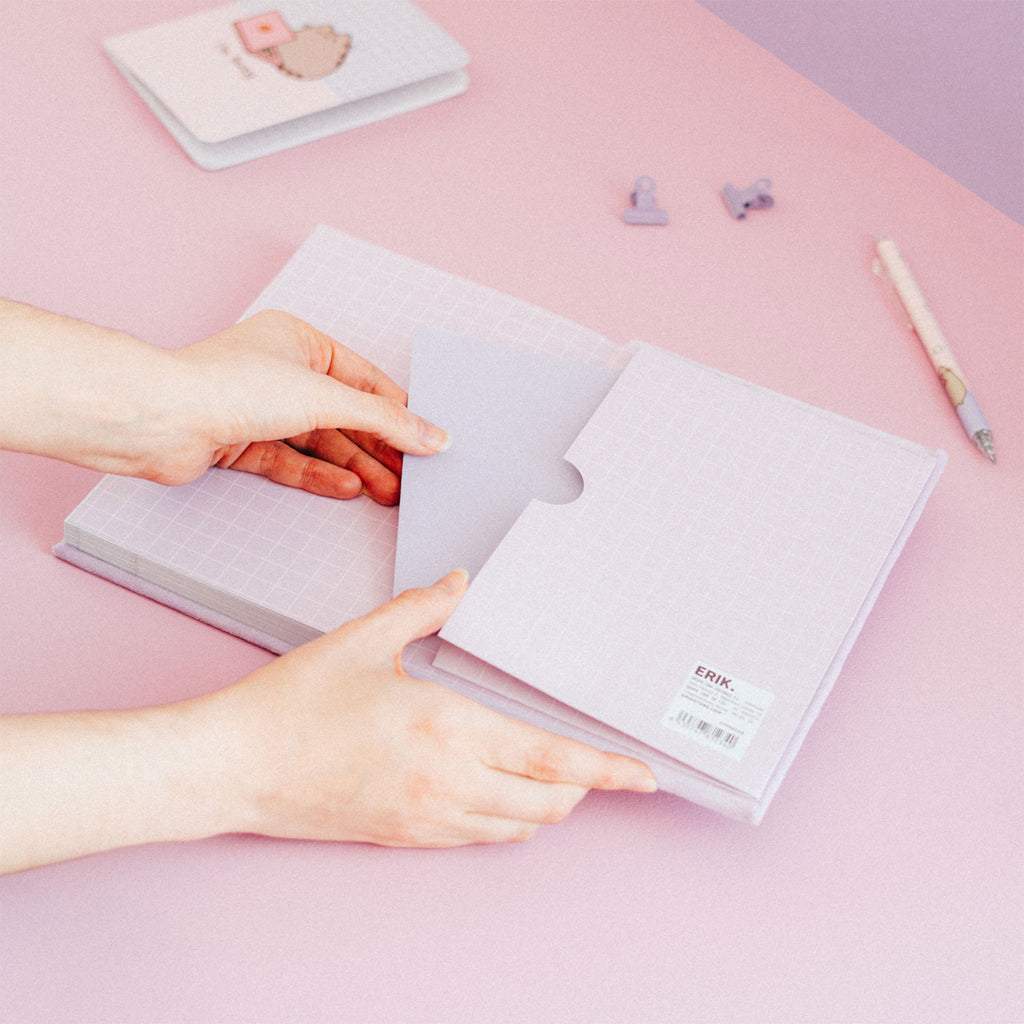 Imagen del producto Pusheen - Cuaderno de Peluche Moments