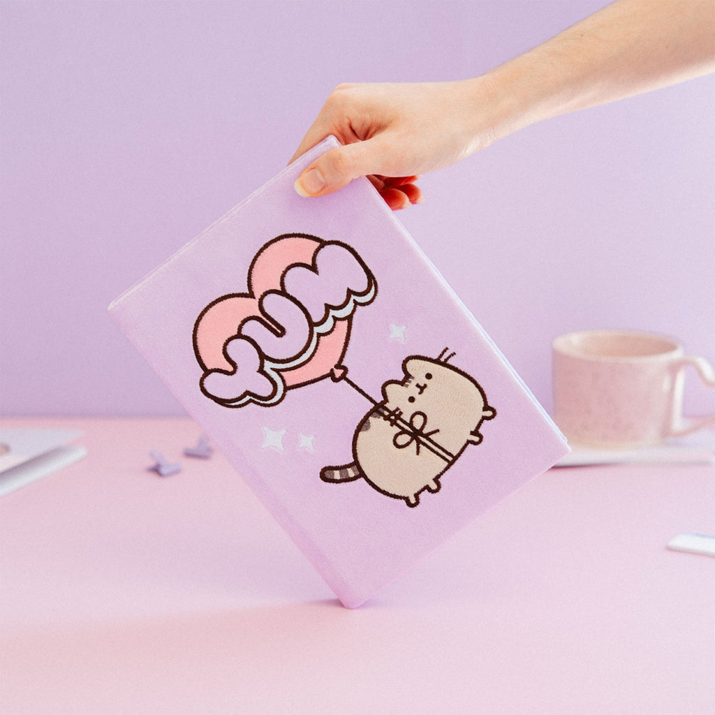 Imagen del producto Pusheen - Cuaderno de Peluche Moments