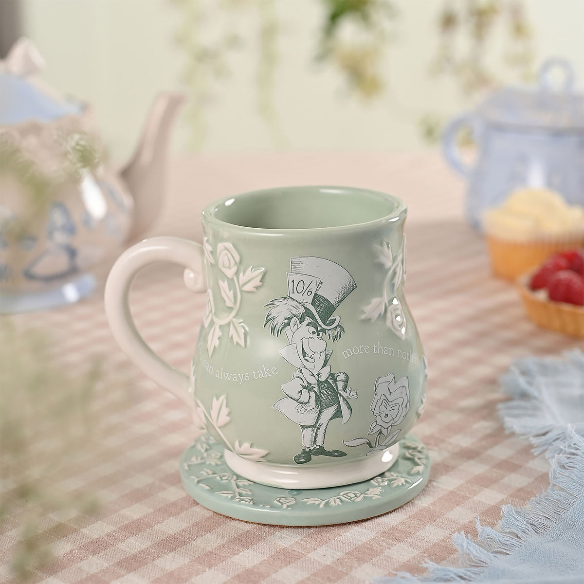 Product image Alice in Wonderland - Mad Hatter Relief Mug