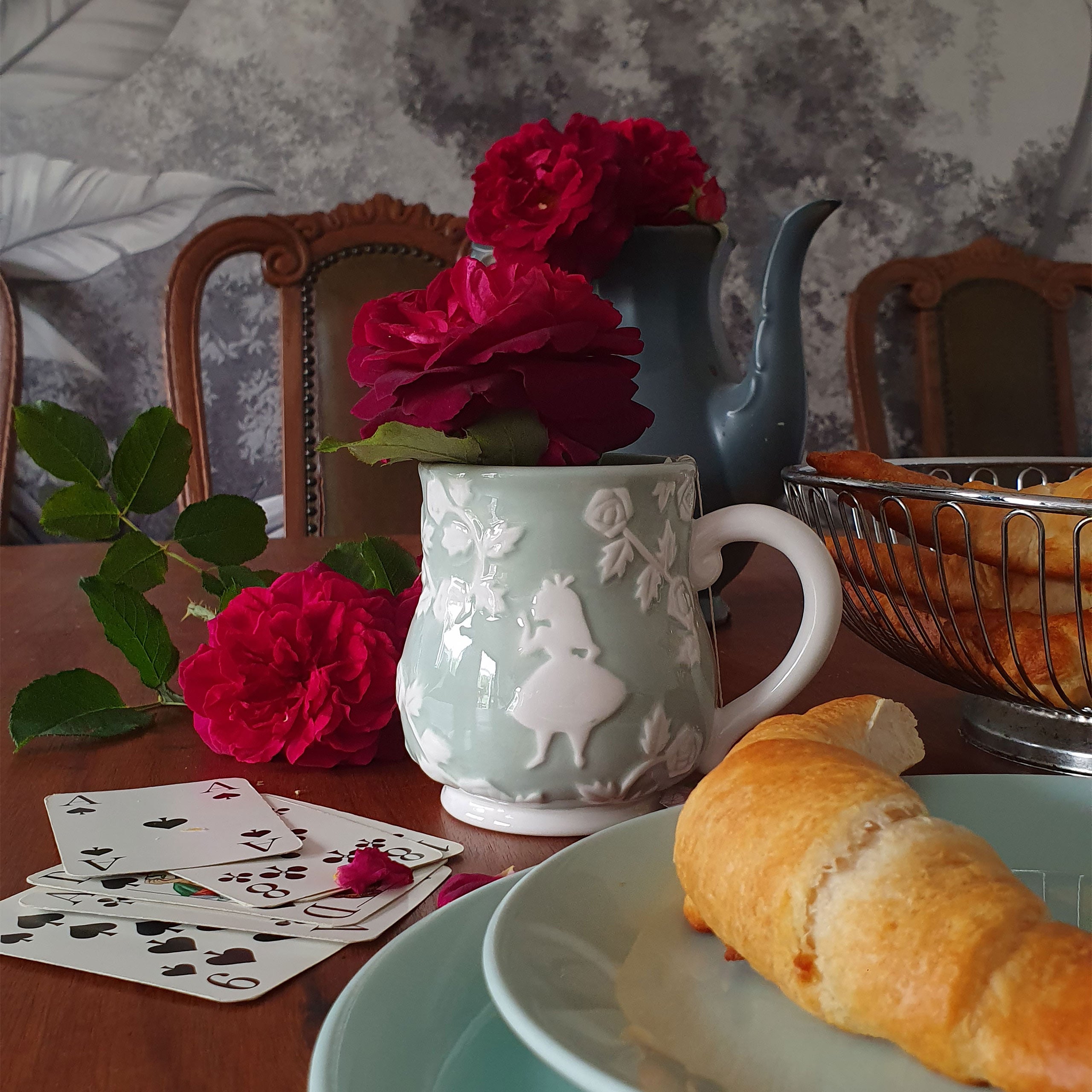 Product image Alice in Wonderland - Mad Hatter Relief Mug