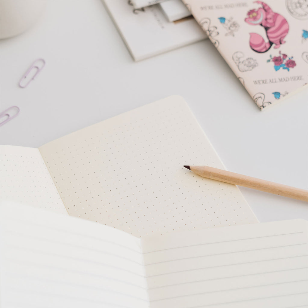 Imagen del producto Alicia en el País de las Maravillas - Set de 3 Cuadernos
