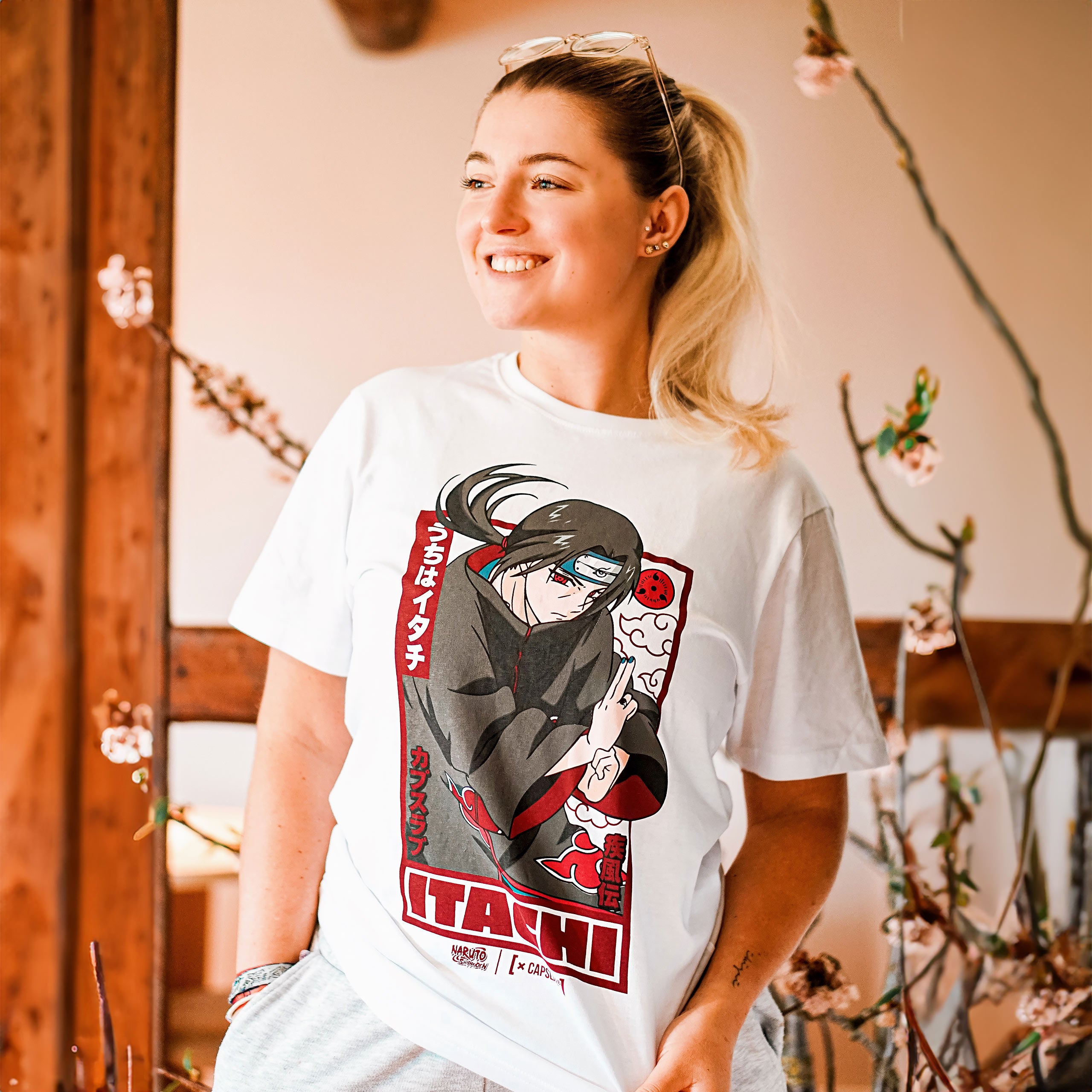 Imagen del producto Naruto Shippuden - Camiseta Itachi Blanca