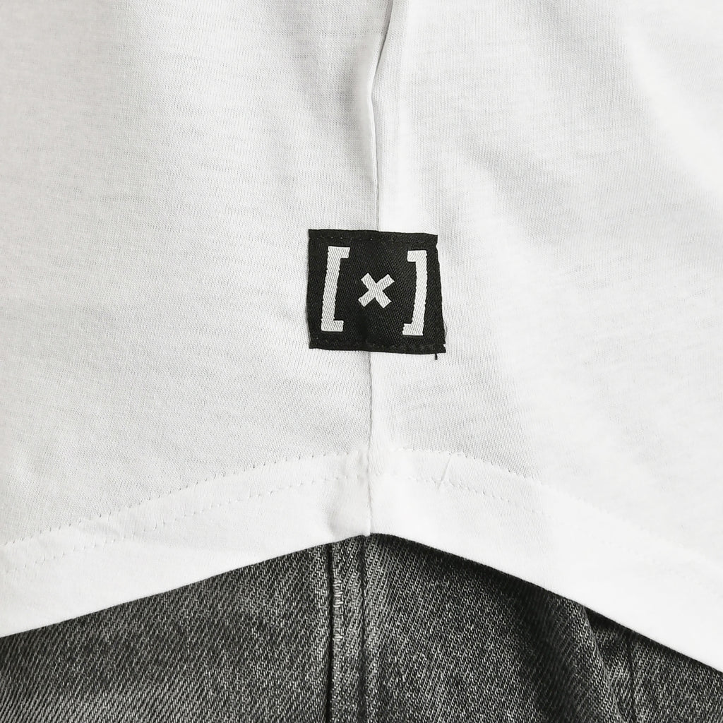 Imagen del producto One Piece - Camiseta Crew Capslab blanca