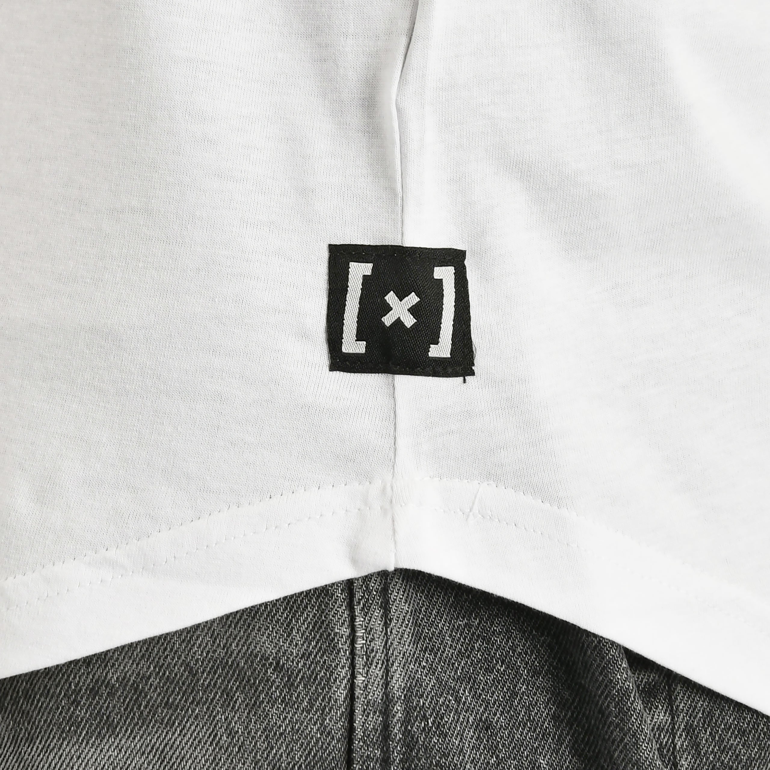 Imagen del producto One Piece - Camiseta Crew Capslab blanca