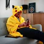 Imagen del producto Pokemon - Manta con Capucha Pikachu