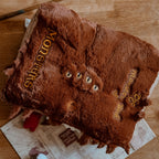 Imagen del producto Peluche del Monstruoso Libro de los Monstruos con sonido - Harry Potter
