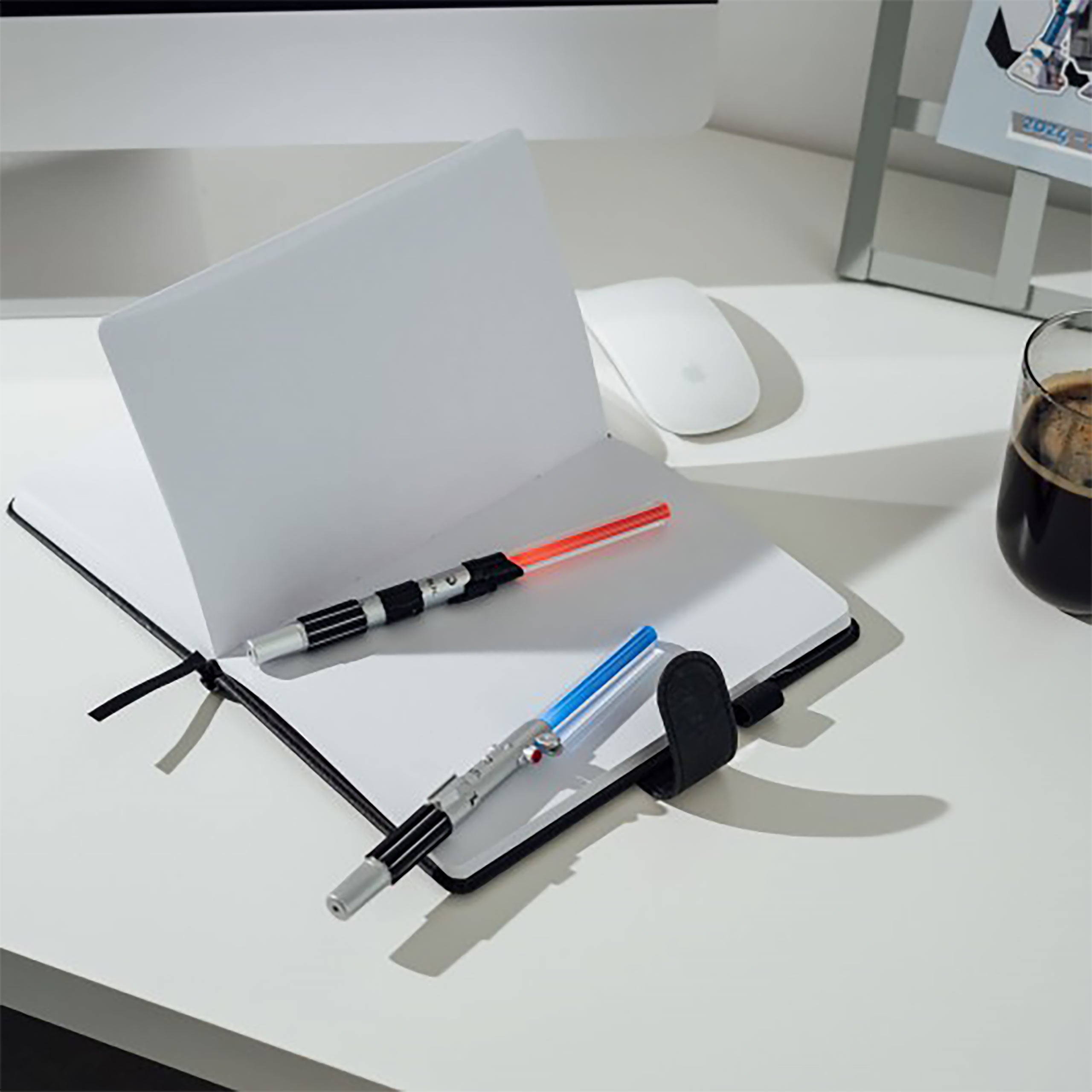 Imagen del producto Star Wars - Set de bolígrafos luminosos de Darth Vader y Luke Skywalker