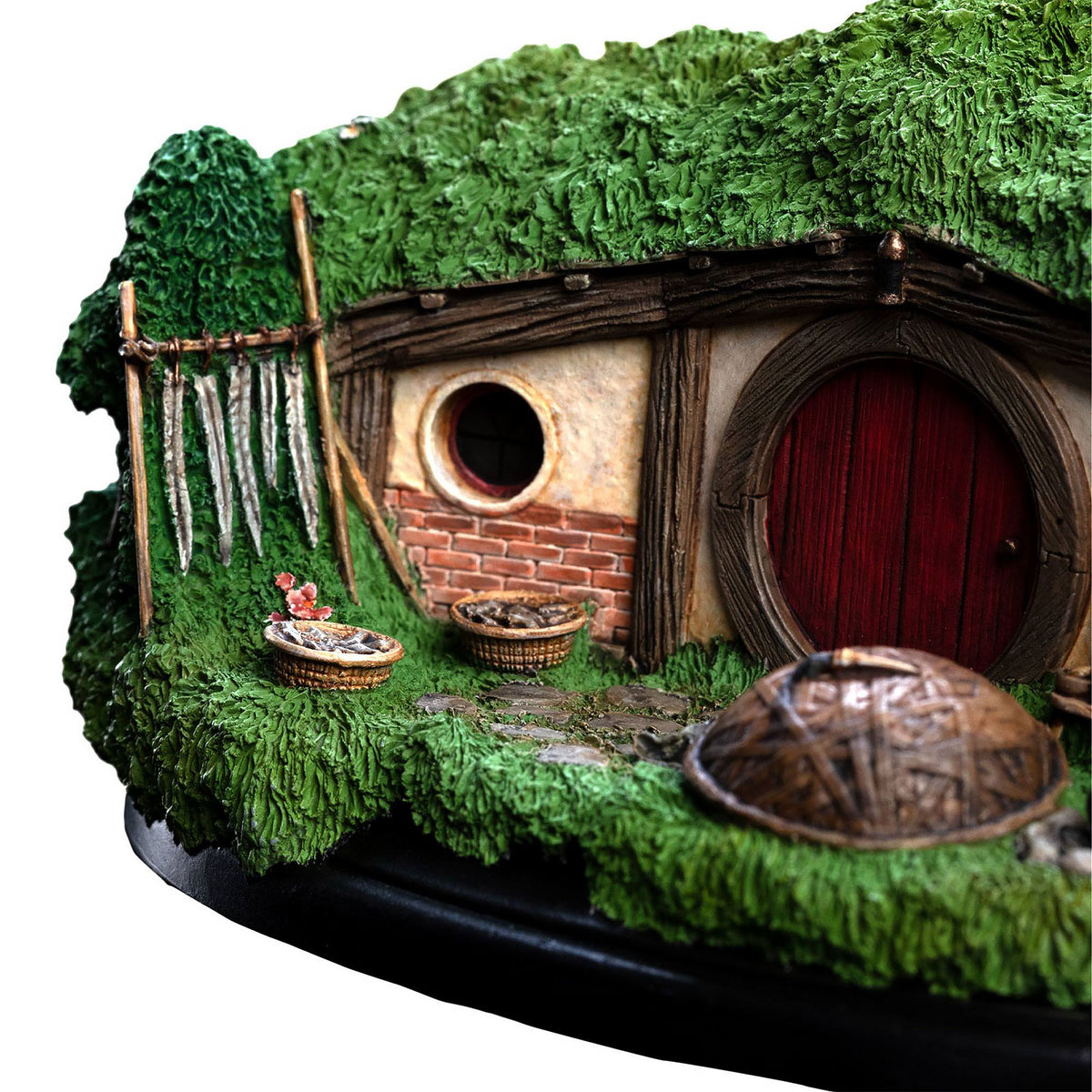 Imagen del producto El Hobbit - 31 Diorama de la casa hobbit junto al lago