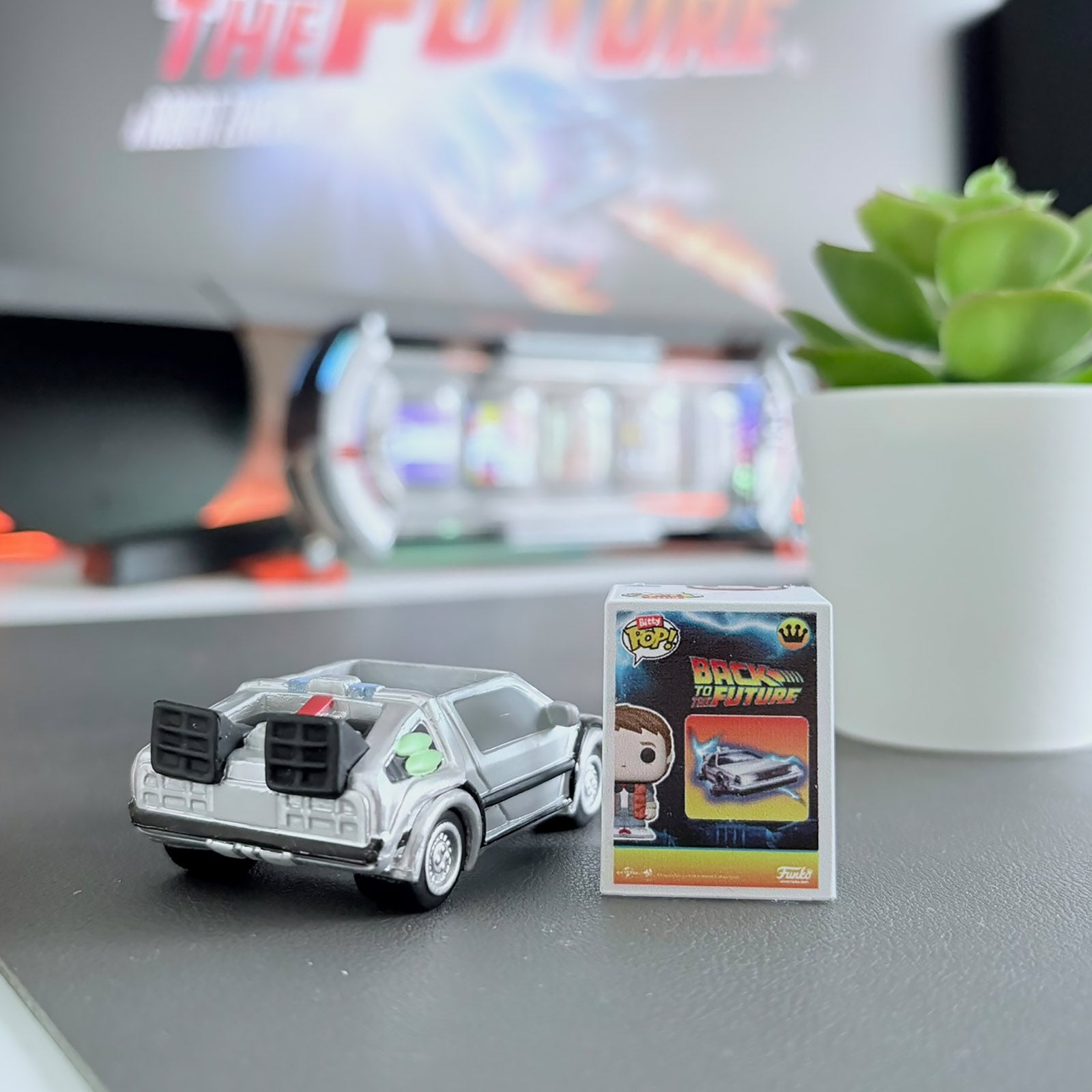 Imagen del producto Regreso al Futuro - Set de figuras Funko Bitty Pop Ride DeLorean