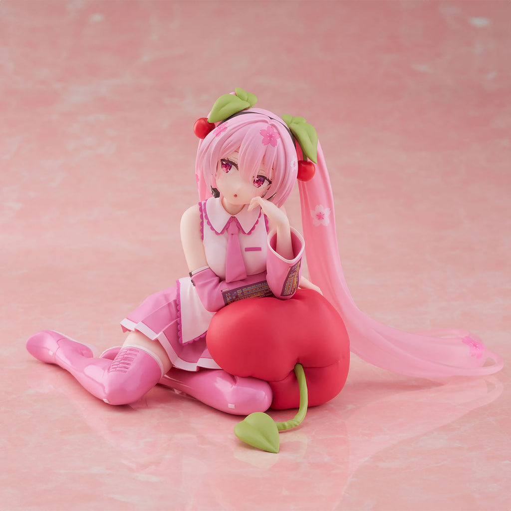 Imagen del producto Hatsune Miku - Figura Sakura Miku Desktop Cute Cherry Cushion Version