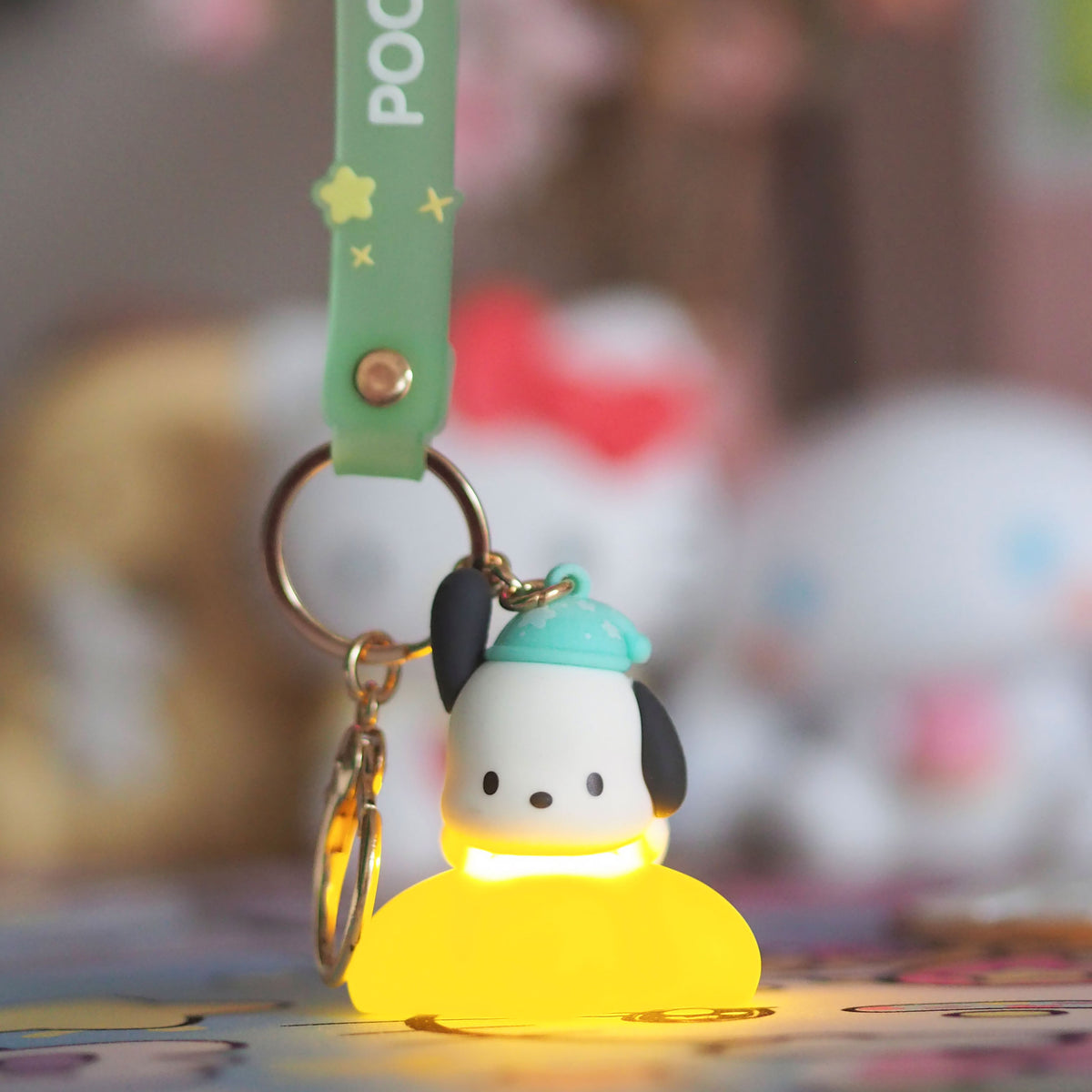 Imagen del producto Sanrio - Hello Kitty y Amigos YuMe Llavero Misterioso Luminoso