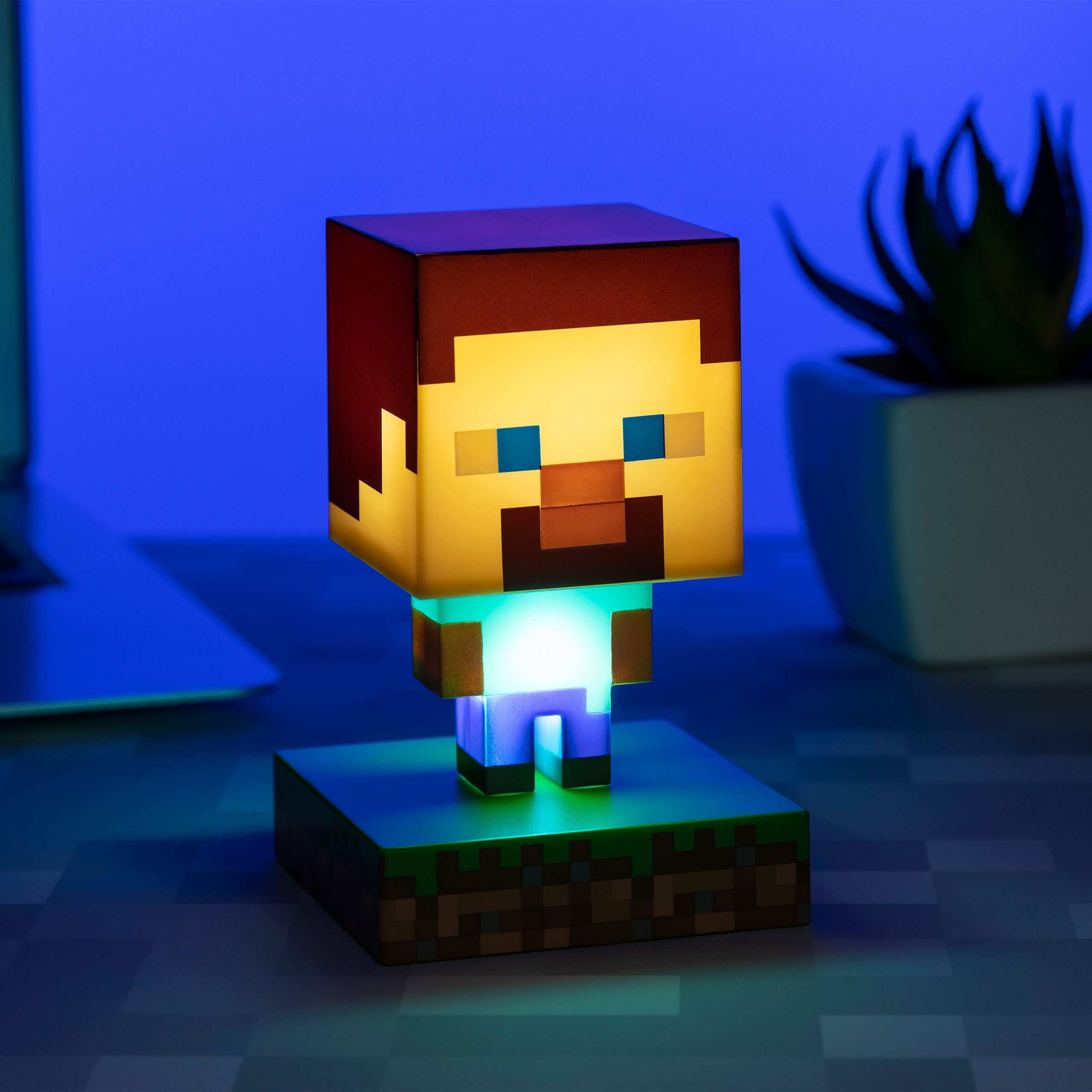 Imagen del producto Minecraft - Lámpara de Mesa 3D Steve Icons