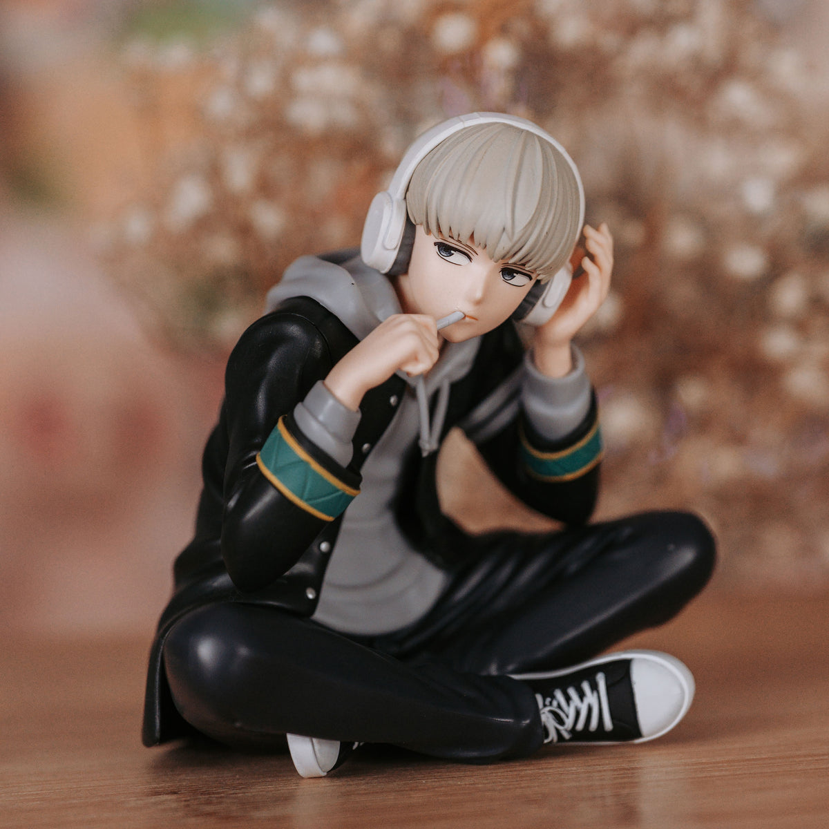 Imagen del producto Wind Breaker - Figura Sentada de Kaji Ren