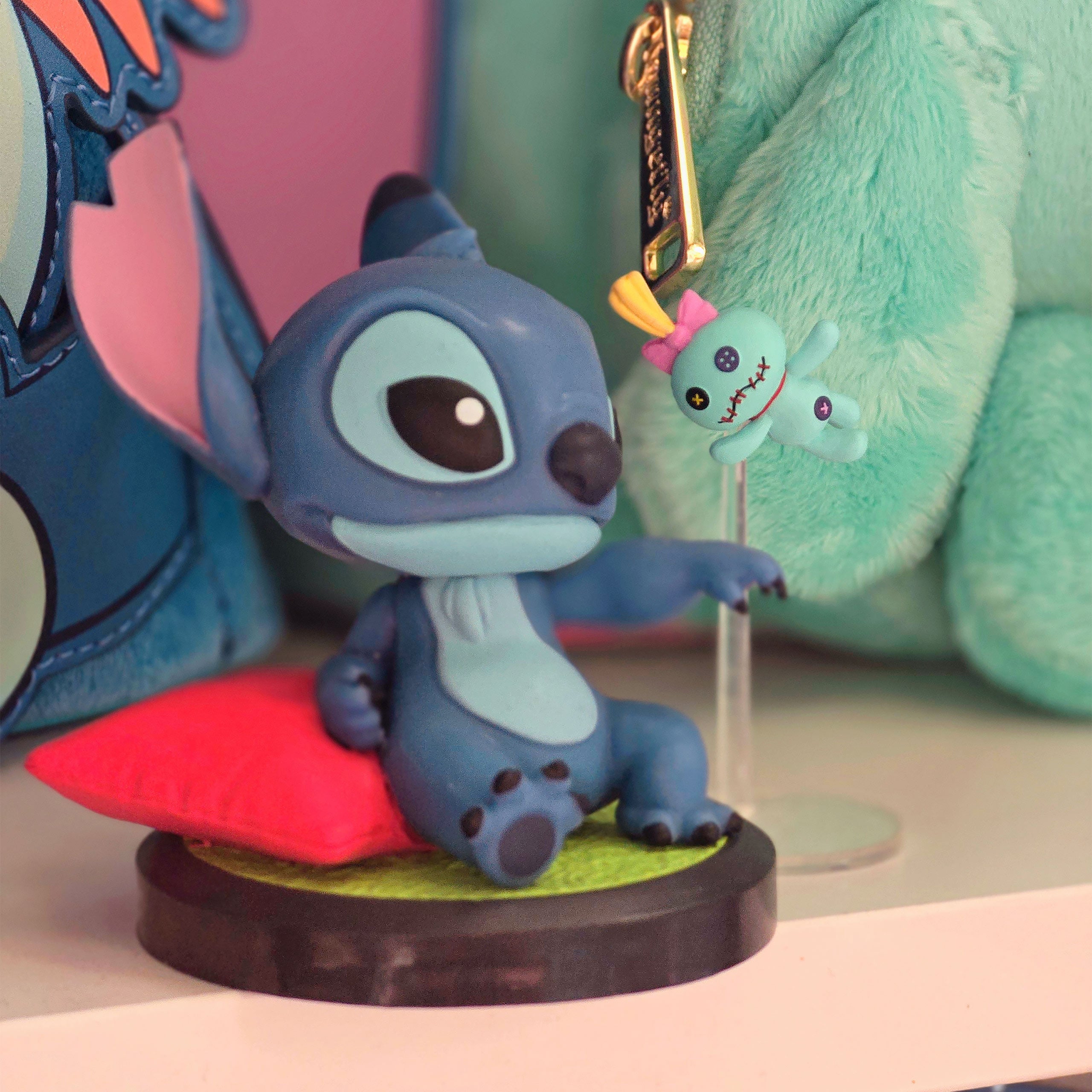 Imagen del producto Figura Stitch YuMe Hero Box Art Gallery Series Blind Box - Lilo & Stitch