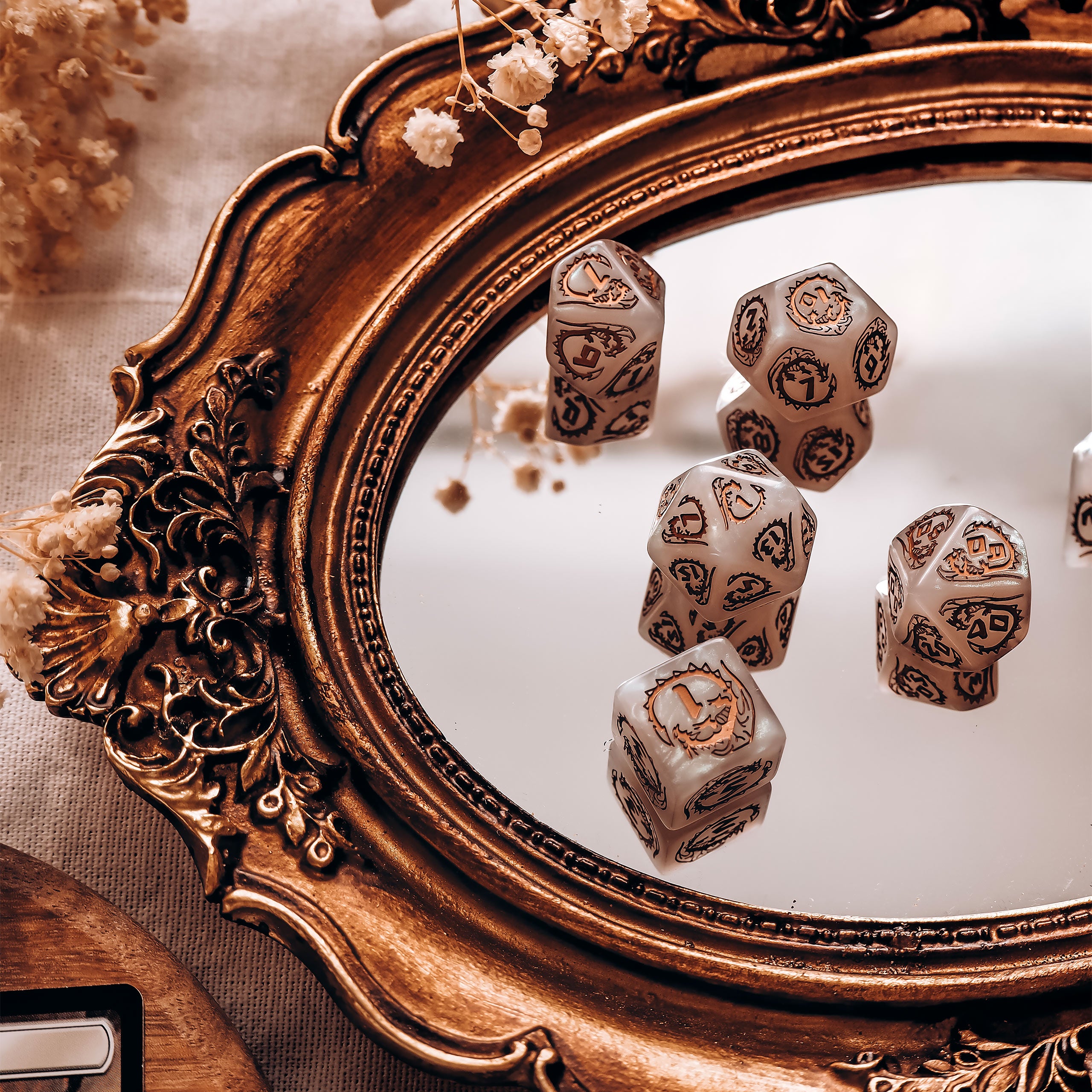 Imagen del producto Dragons - Set de Dados de Cuarzo RPG 7 piezas