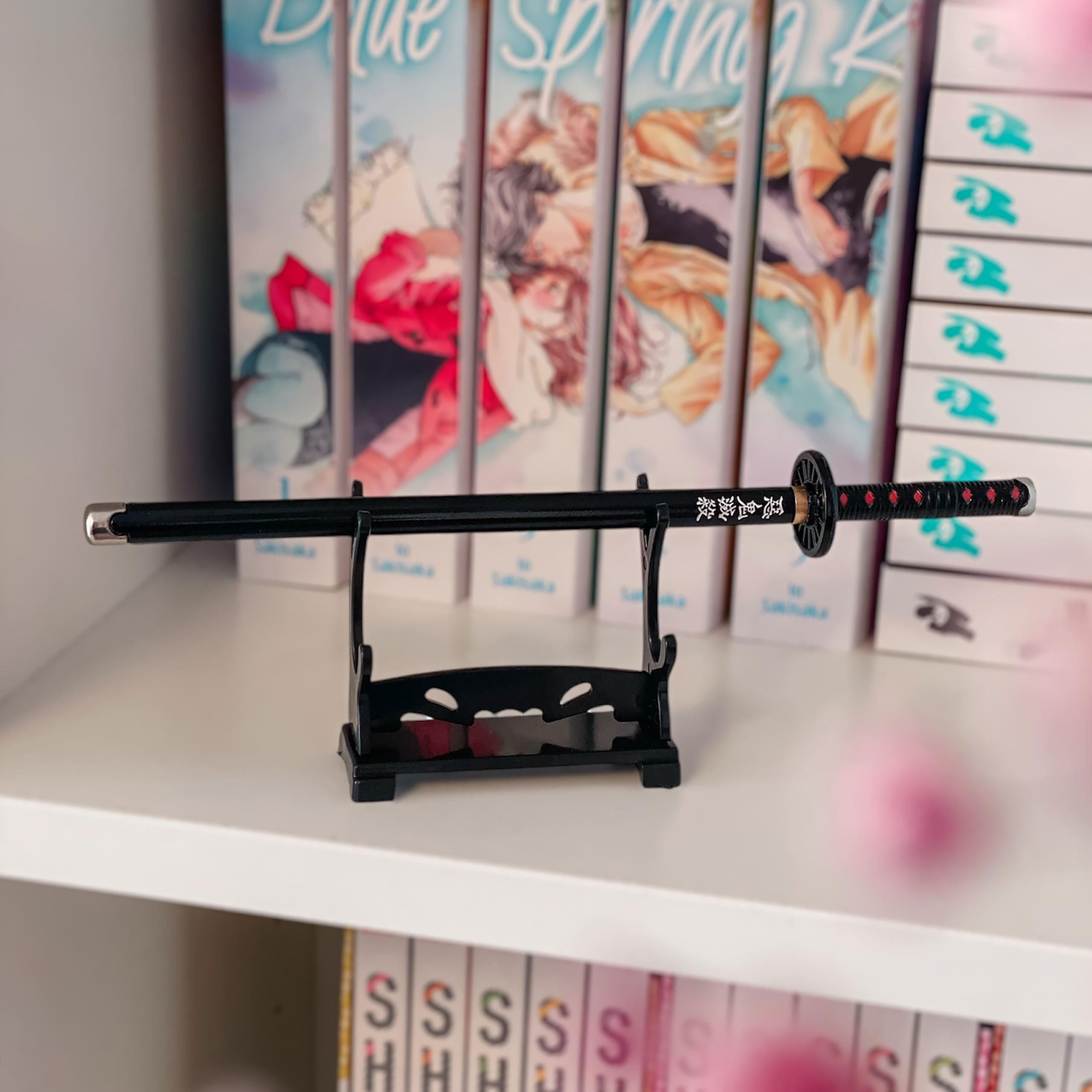 Imagen del producto Demon Slayer - Bolígrafo katana de Tanjiro con soporte