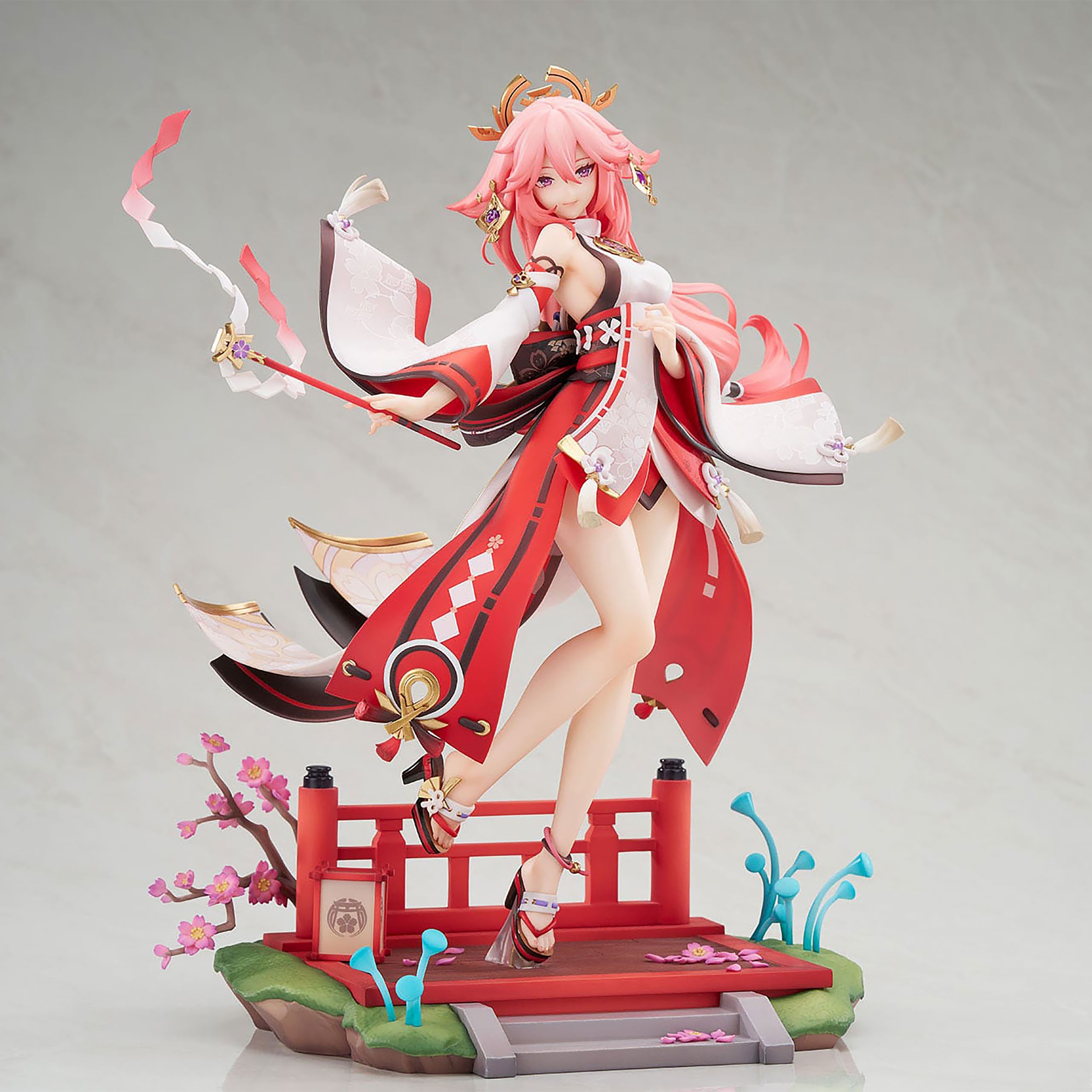 Product image Genshin Impact - Yae Miko Scale Figure Astute Amusement Version 1:7