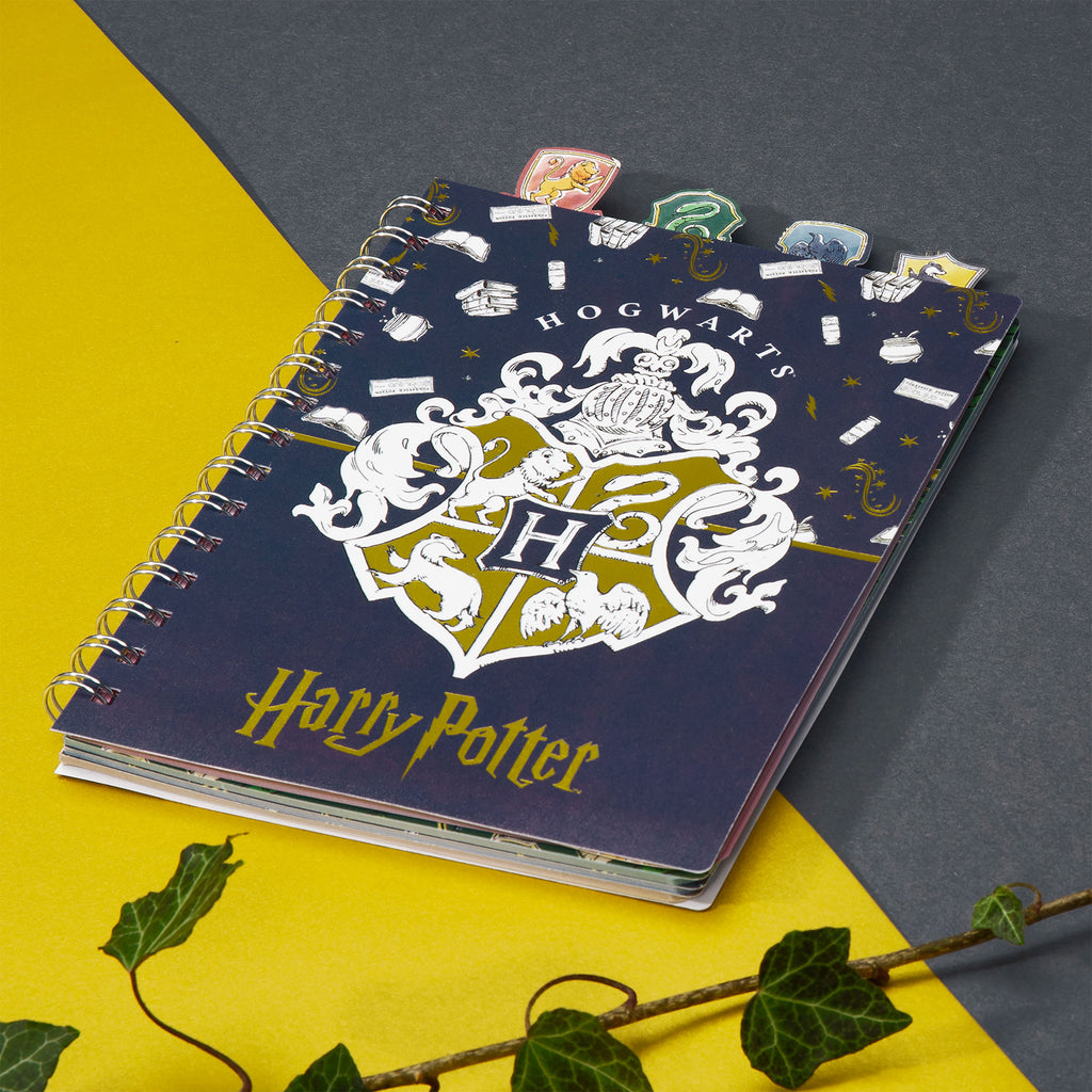 Imagen del producto Harry Potter - Cuaderno de Espiral de Hogwarts con Separadores