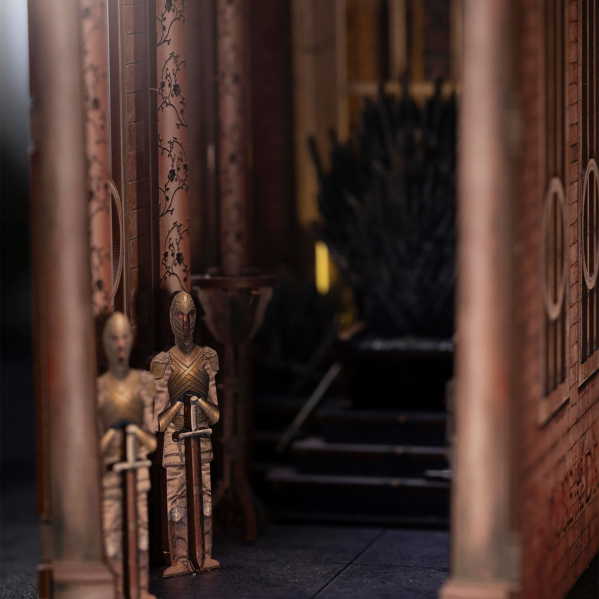 Imagen del producto Game of Thrones - Trono de Hierro Book Nook Kit de maqueta de madera