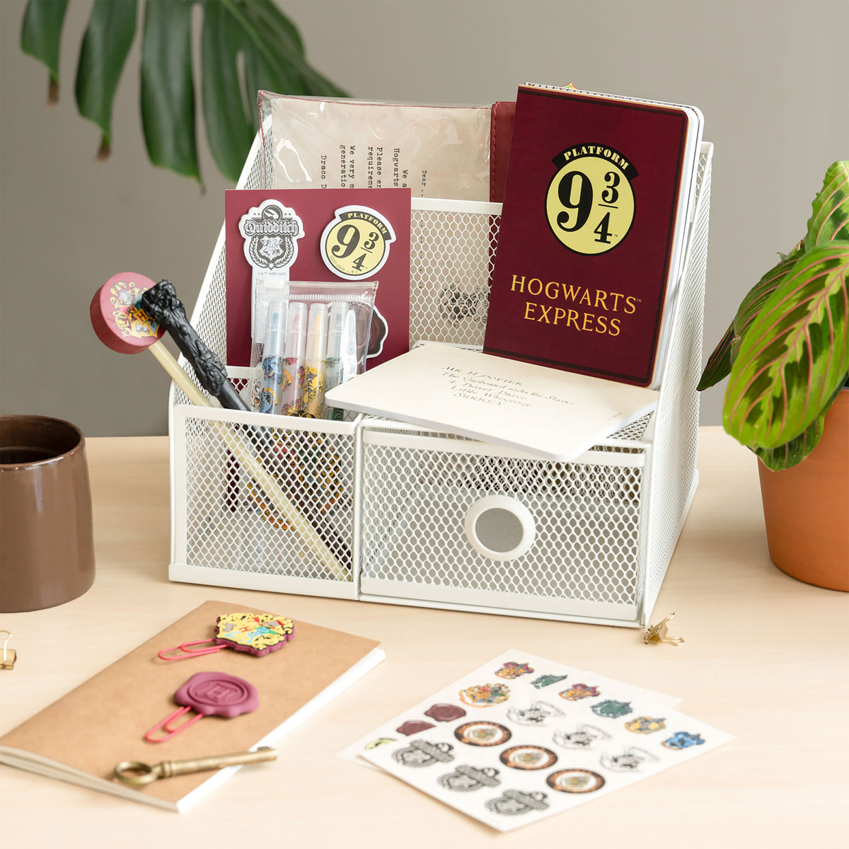 Imagen del producto Harry Potter - Set de Escritura de Hogwarts de 14 piezas