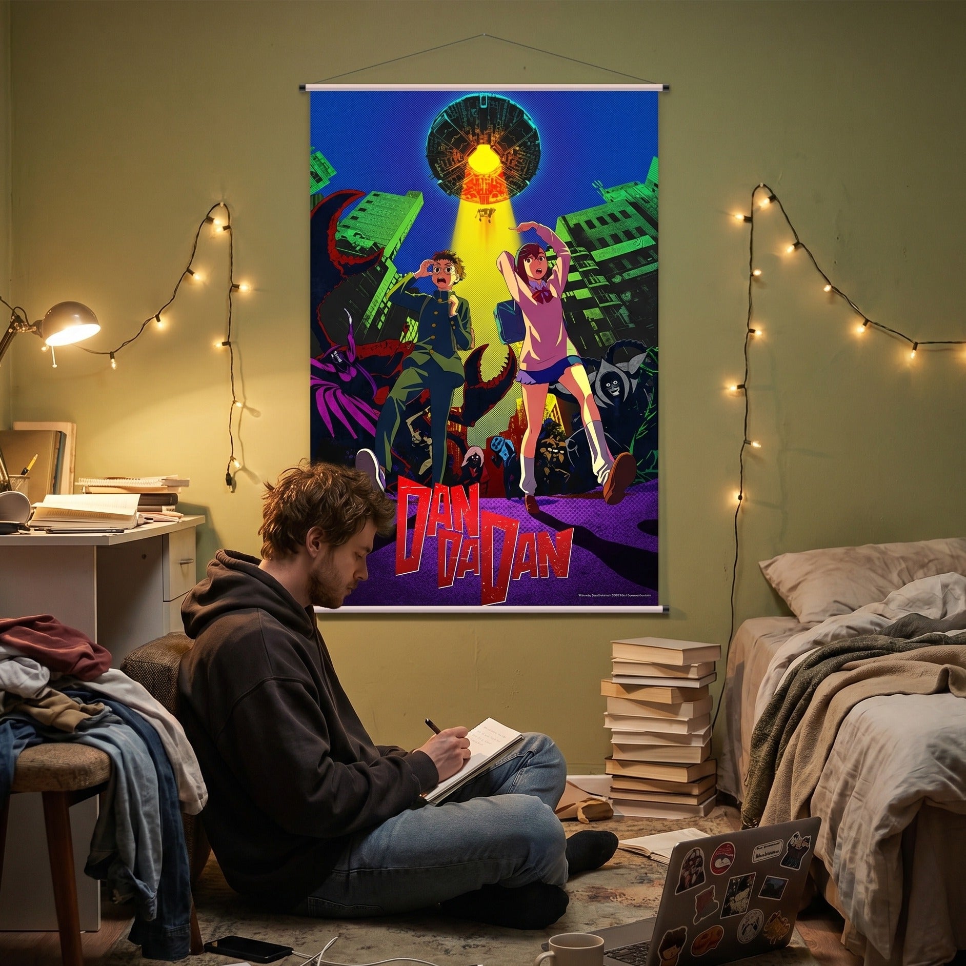 Imagen del producto Dandadan - Okarun y Momo Wall Scroll