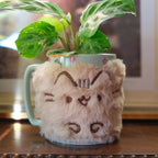 Imagen del producto Pusheen - Taza con funda de peluche