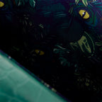 Imagen del producto Bolso Bandolera Velociraptor Glow in the Dark - Jurassic World