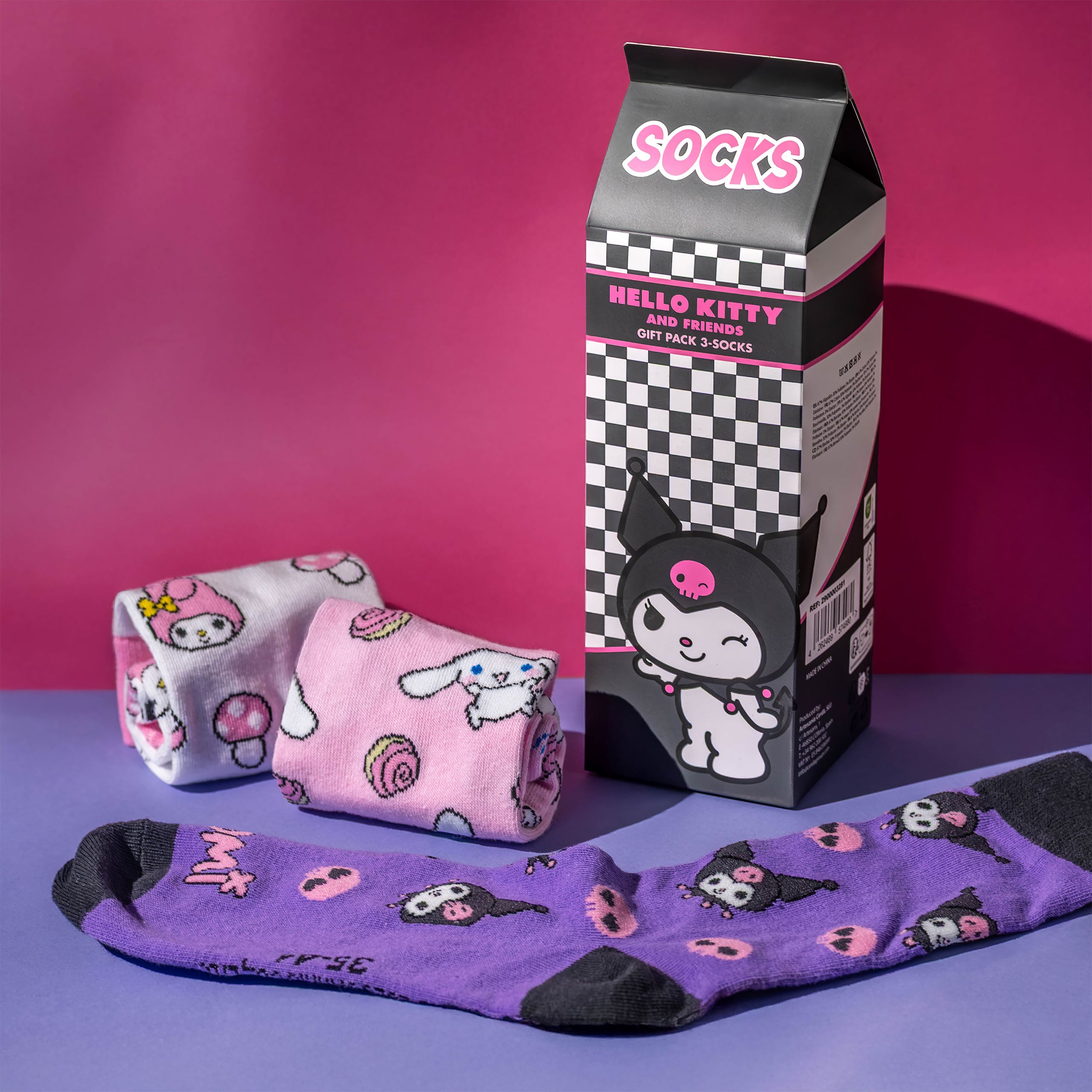 Imagen del producto Sanrio - Hello Kitty and Friends pack de 3 pares de calcetines en caja de regalo