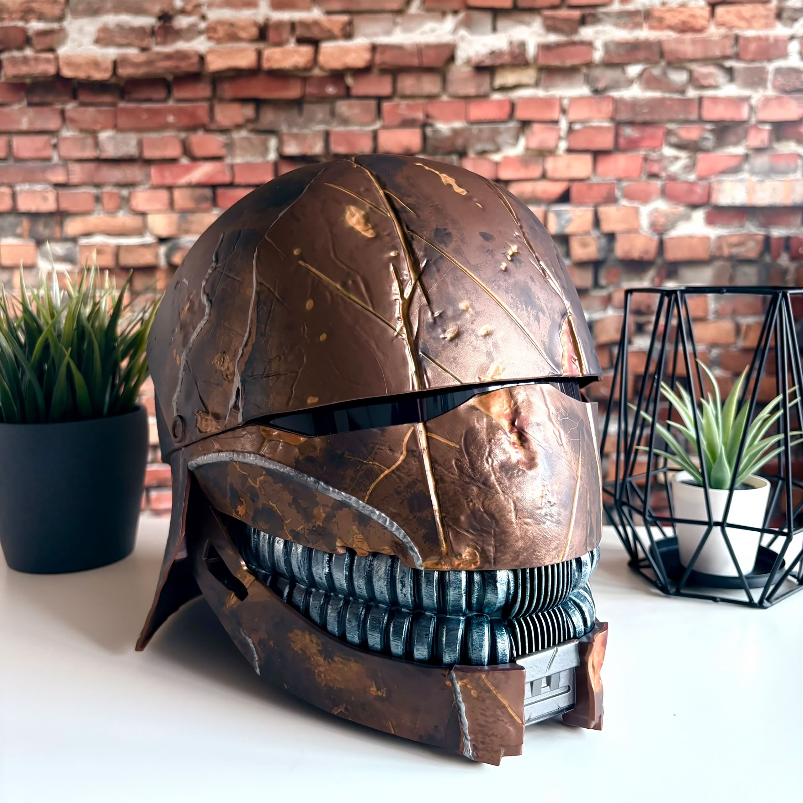 Imagen del producto Star Wars The Acolyte - Qimir The Stranger Réplica de casco Black Series
