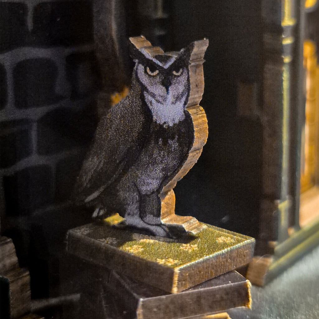 Imagen del producto Darkness Common Room Book Nook - kit de maqueta de madera para fans de Harry Potter