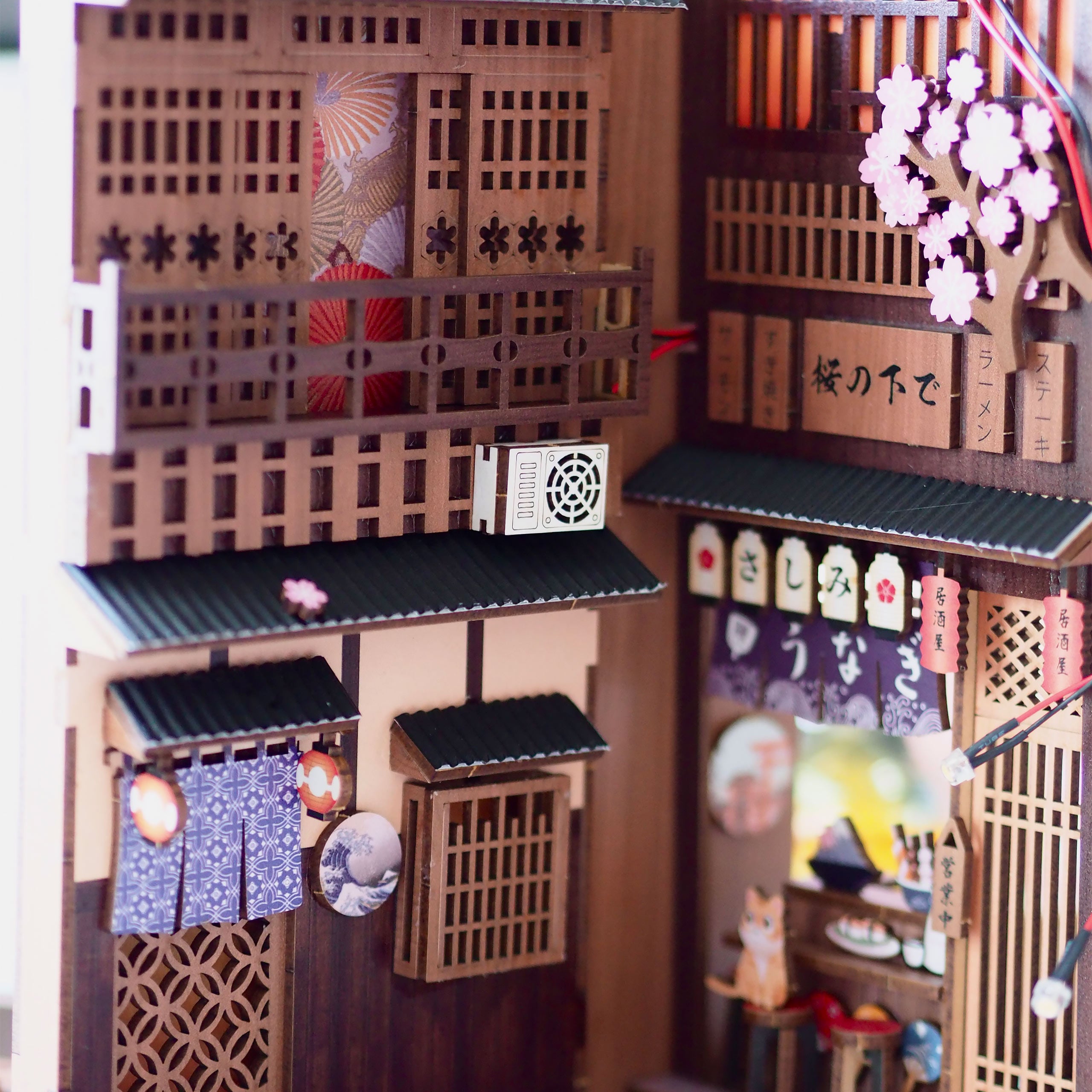 Imagen del producto Sakura - Bajo el árbol de Sakura Book Nook Modelo Kit Madera