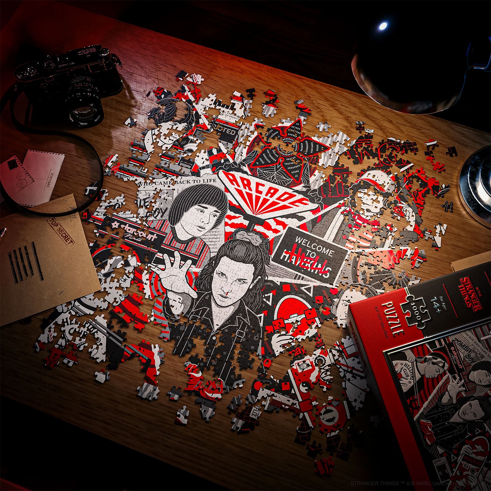 Product image Stranger Things - Upside Down Premium Puzzle