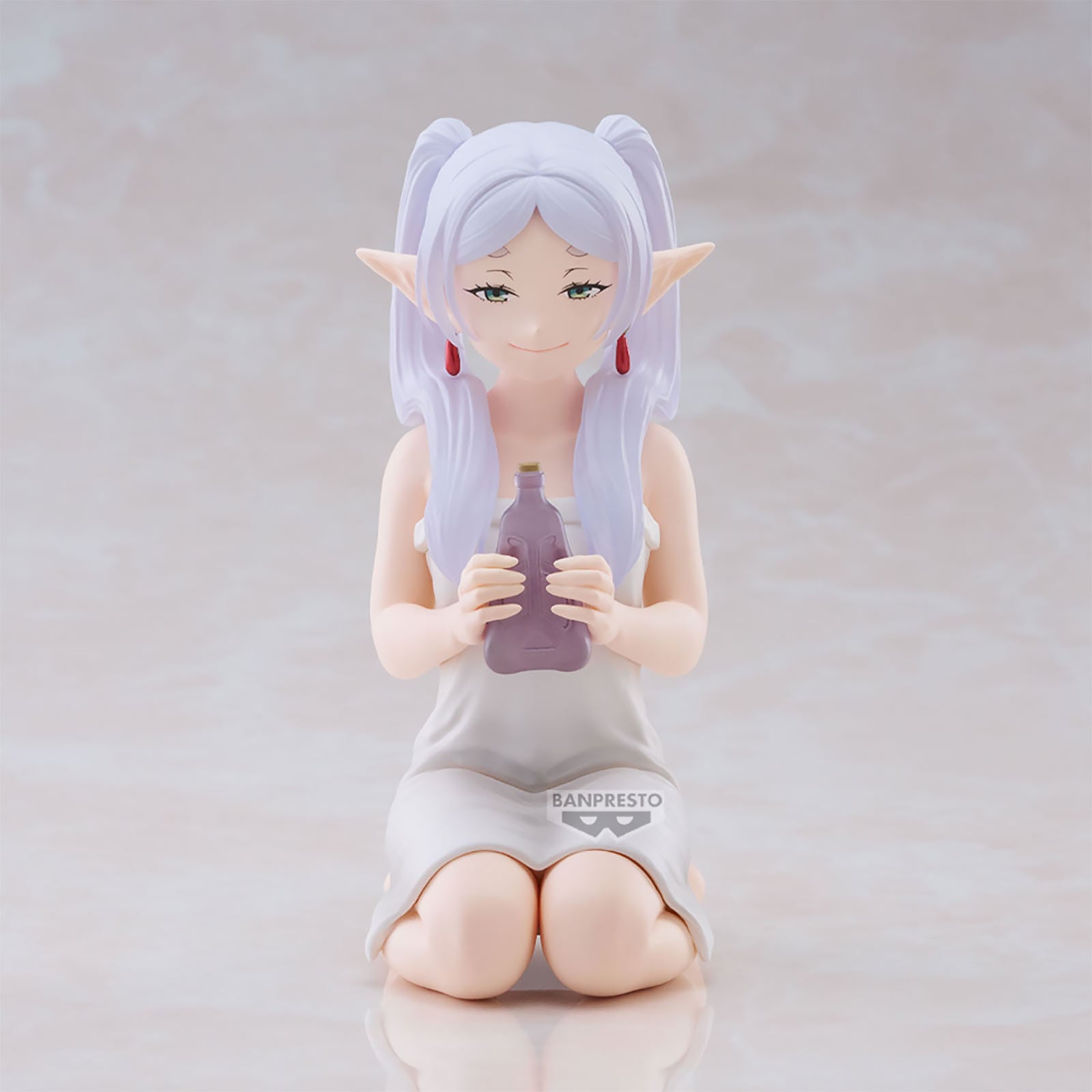 Imagen del producto Frieren: Más allá del final del viaje - Figura Relax Time de Frieren