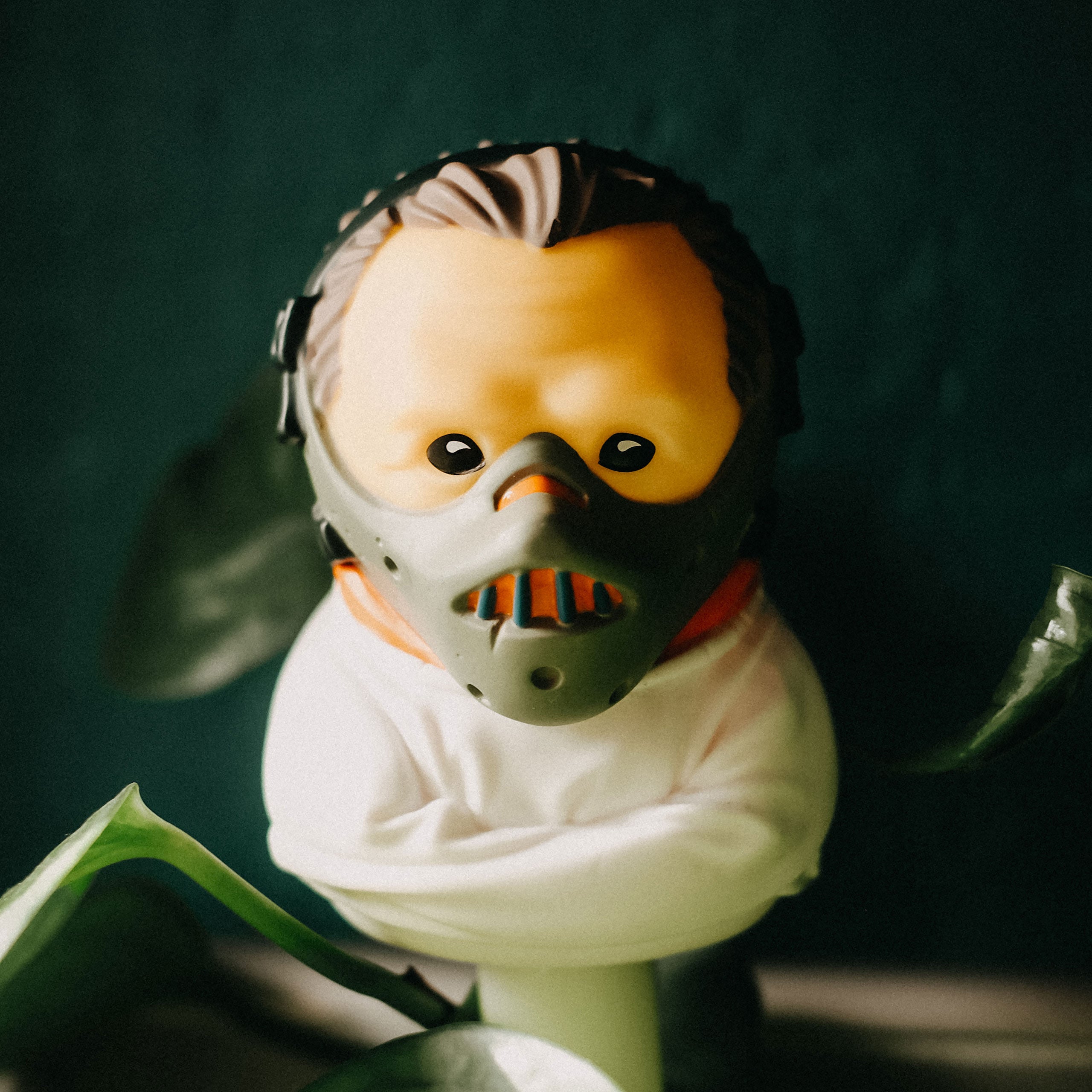 Imagen del producto Pato decorativo Hannibal Lecter TUBBZ – El silencio de los corderos