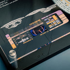 Imagen del producto Placa de pared Enterprise NCC-1701-D con réplica de modelo - Star Trek