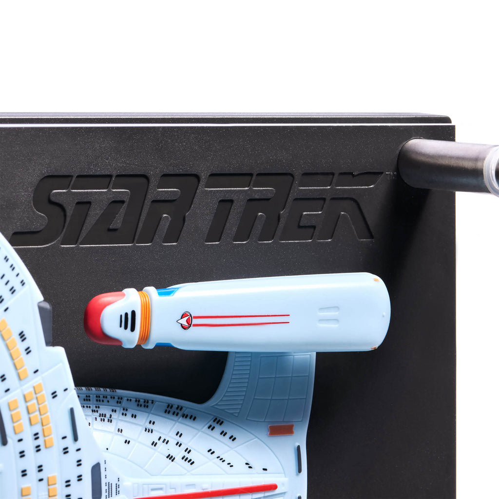 Imagen del producto Placa de pared Enterprise NCC-1701-D con réplica de modelo - Star Trek