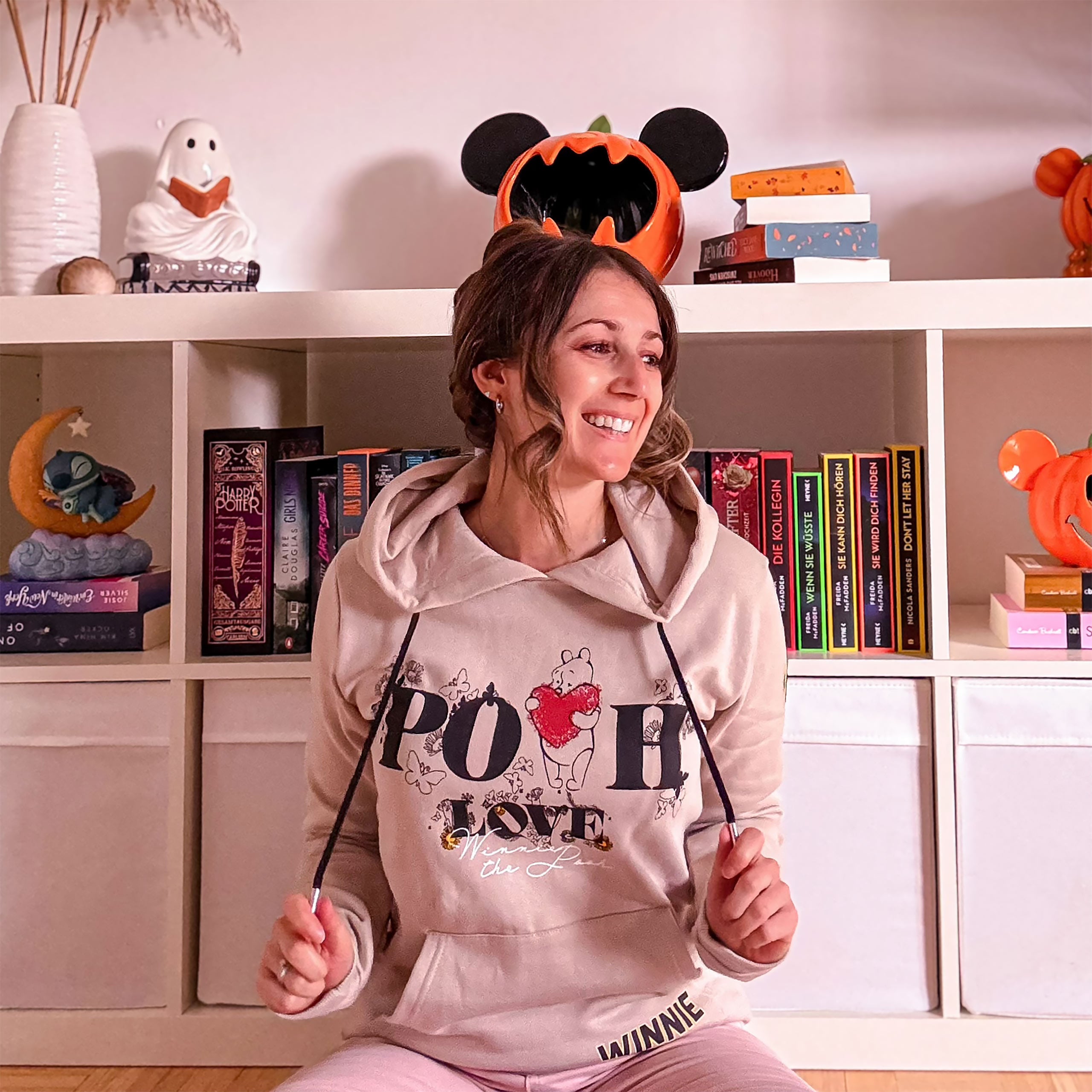 Imagen del producto Winnie the Pooh - Sudadera con capucha Pooh Love beige