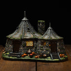 Imagen del producto Harry Potter - Réplica en miniatura de la cabaña de Hagrid con iluminación LED
