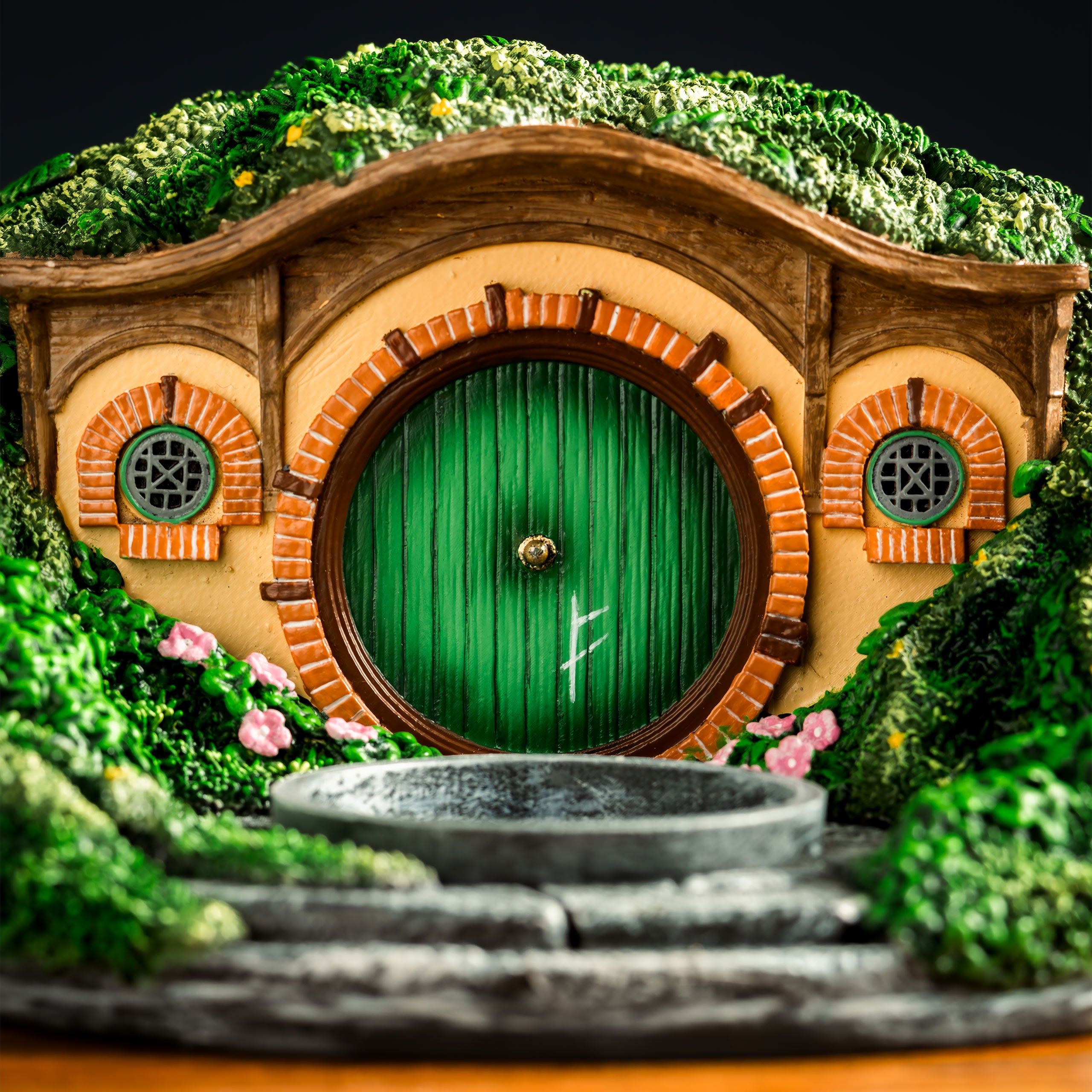 Imagen del producto El Señor de los Anillos - Portavelas tealight diorama Casa Hobbit (La Comarca)
