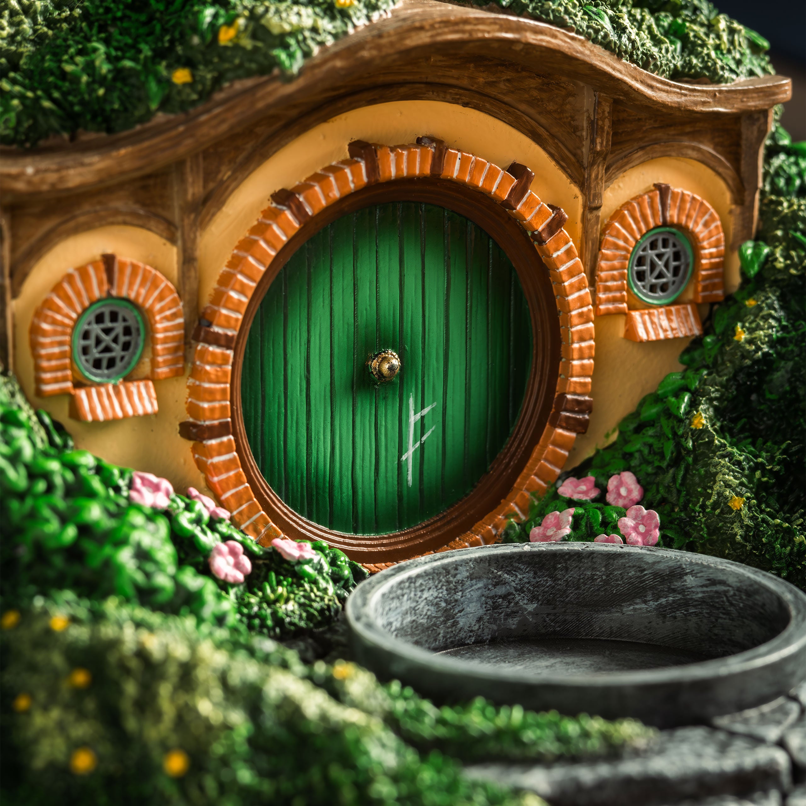 Imagen del producto El Señor de los Anillos - Portavelas tealight diorama Casa Hobbit (La Comarca)