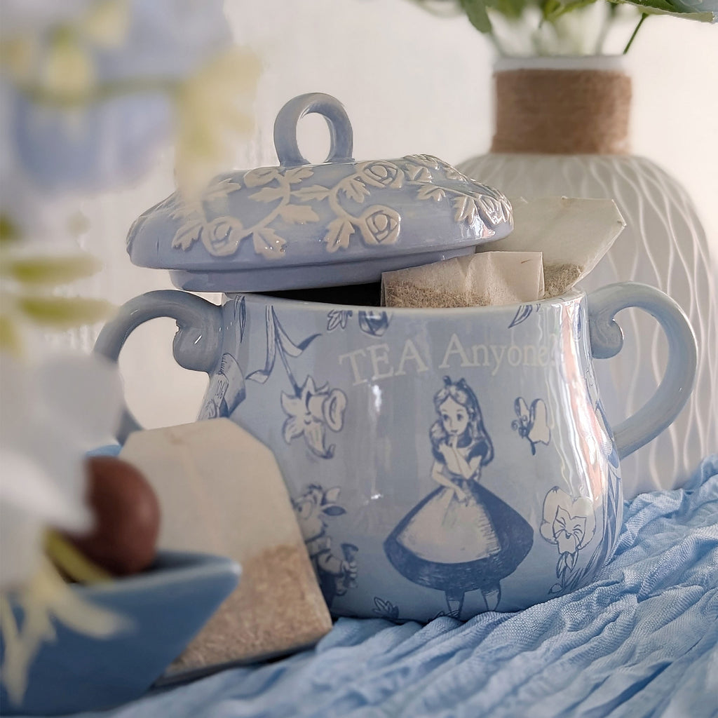 Imagen del producto Alicia en el País de las Maravillas - Tarro para galletas con relieve Tea Anyone