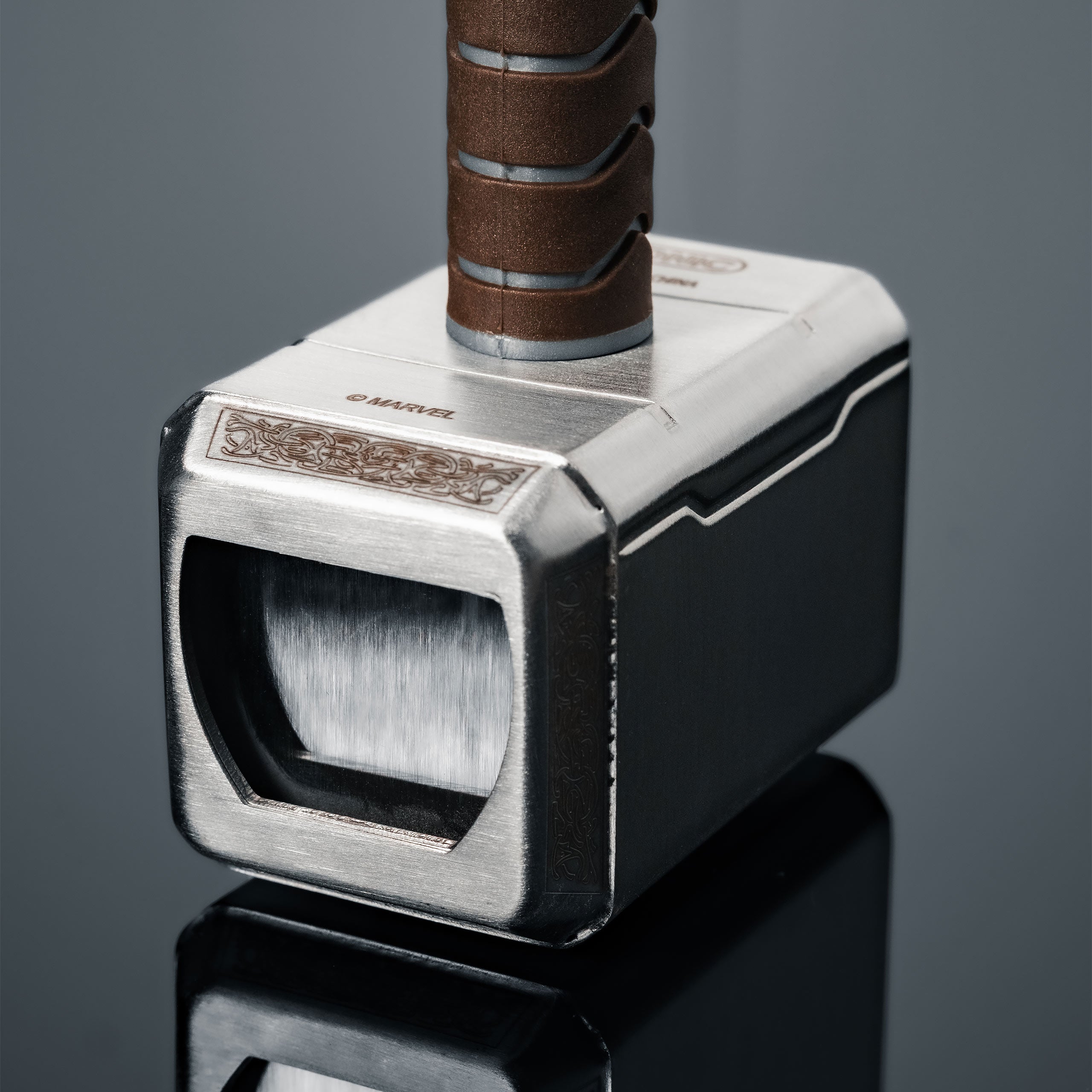 Imagen del producto Thor - Abridor de Botellas Martillo Mjölnir