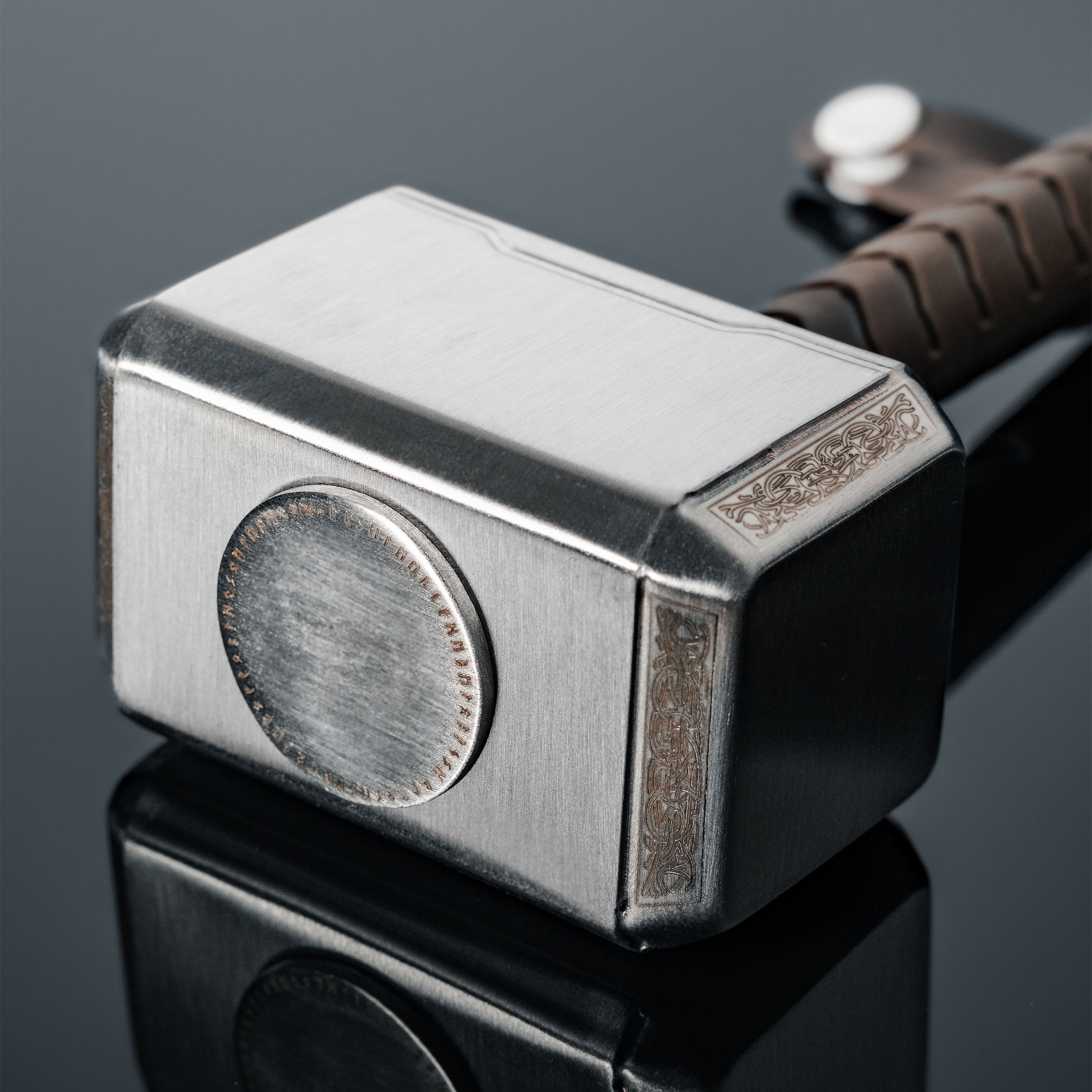 Imagen del producto Thor - Abridor de Botellas Martillo Mjölnir