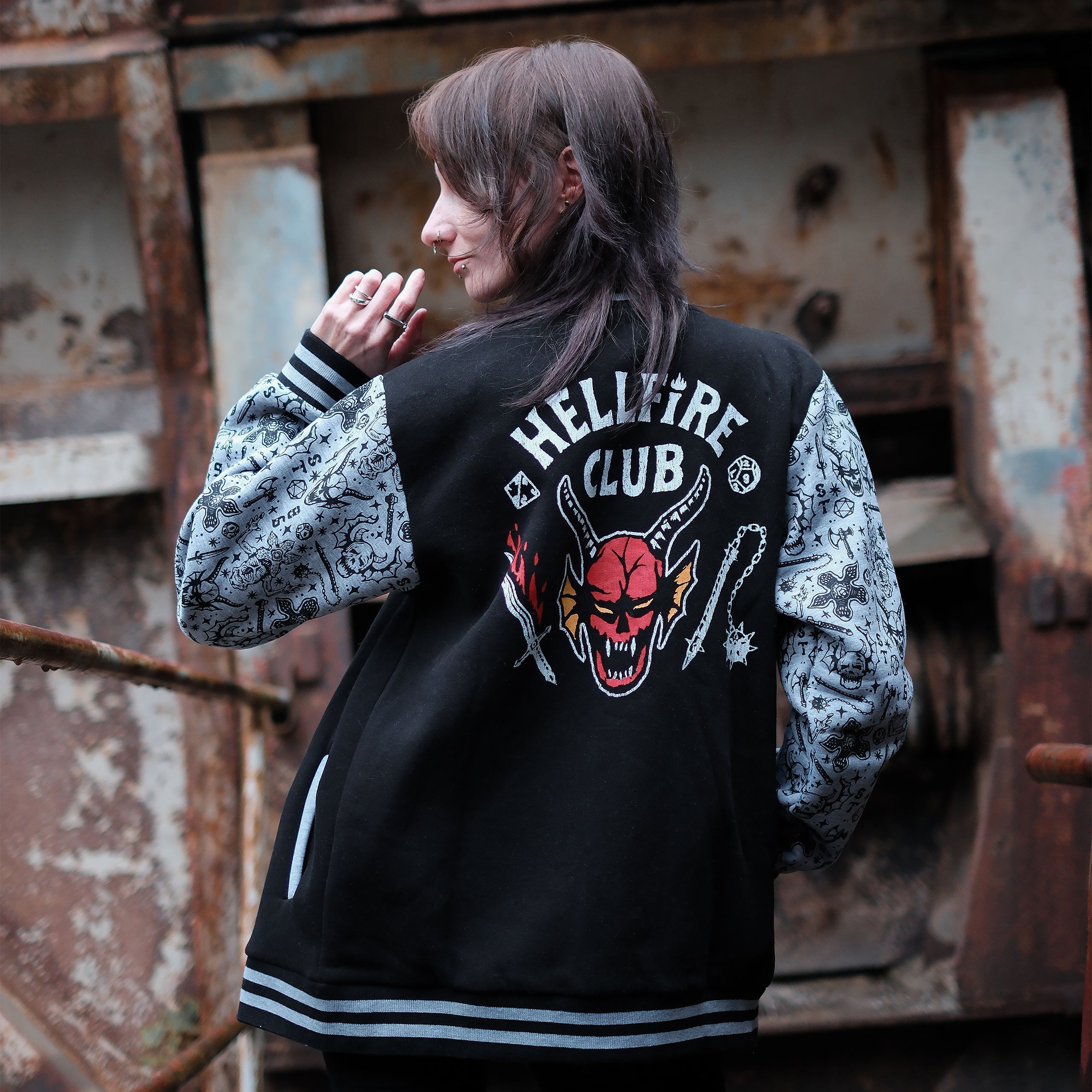 Imagen del producto Stranger Things - Chaqueta universitaria Hellfire Club