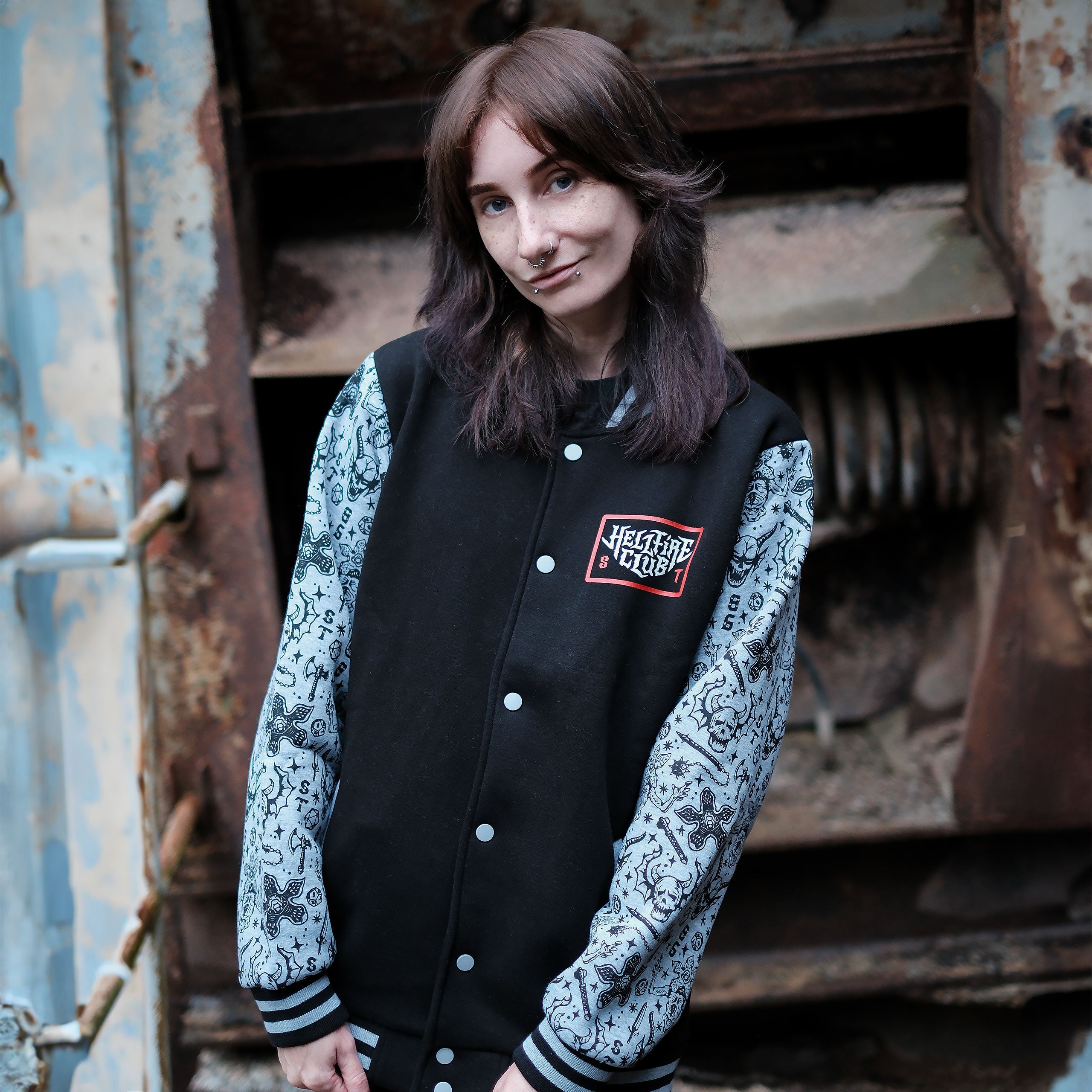 Imagen del producto Stranger Things - Chaqueta universitaria Hellfire Club