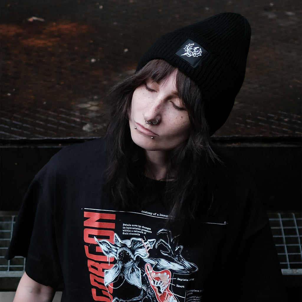 Product image Stranger Things - Hellfire Club Skull Logo Beanie